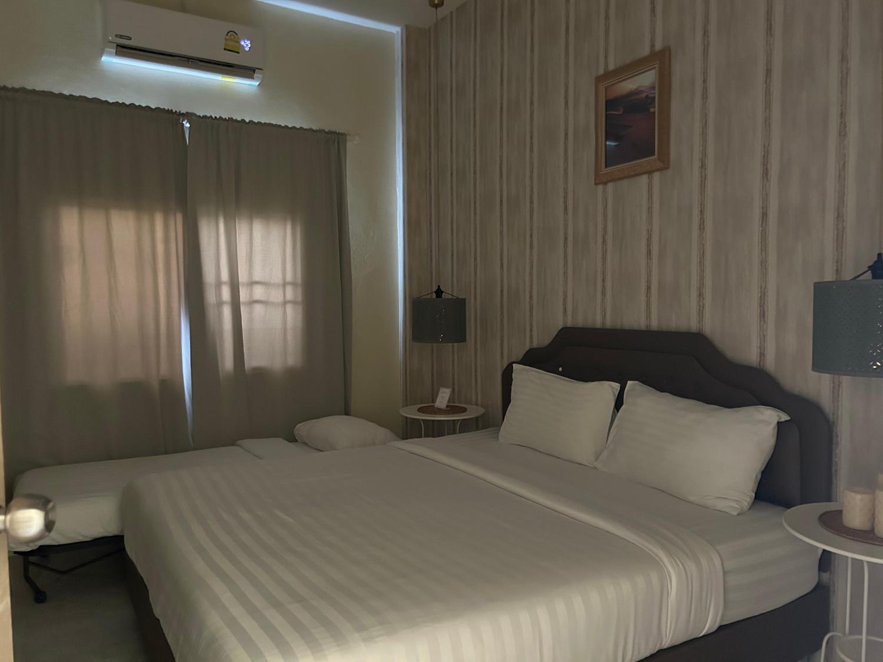 One-Bedroom Villa - Photo 12