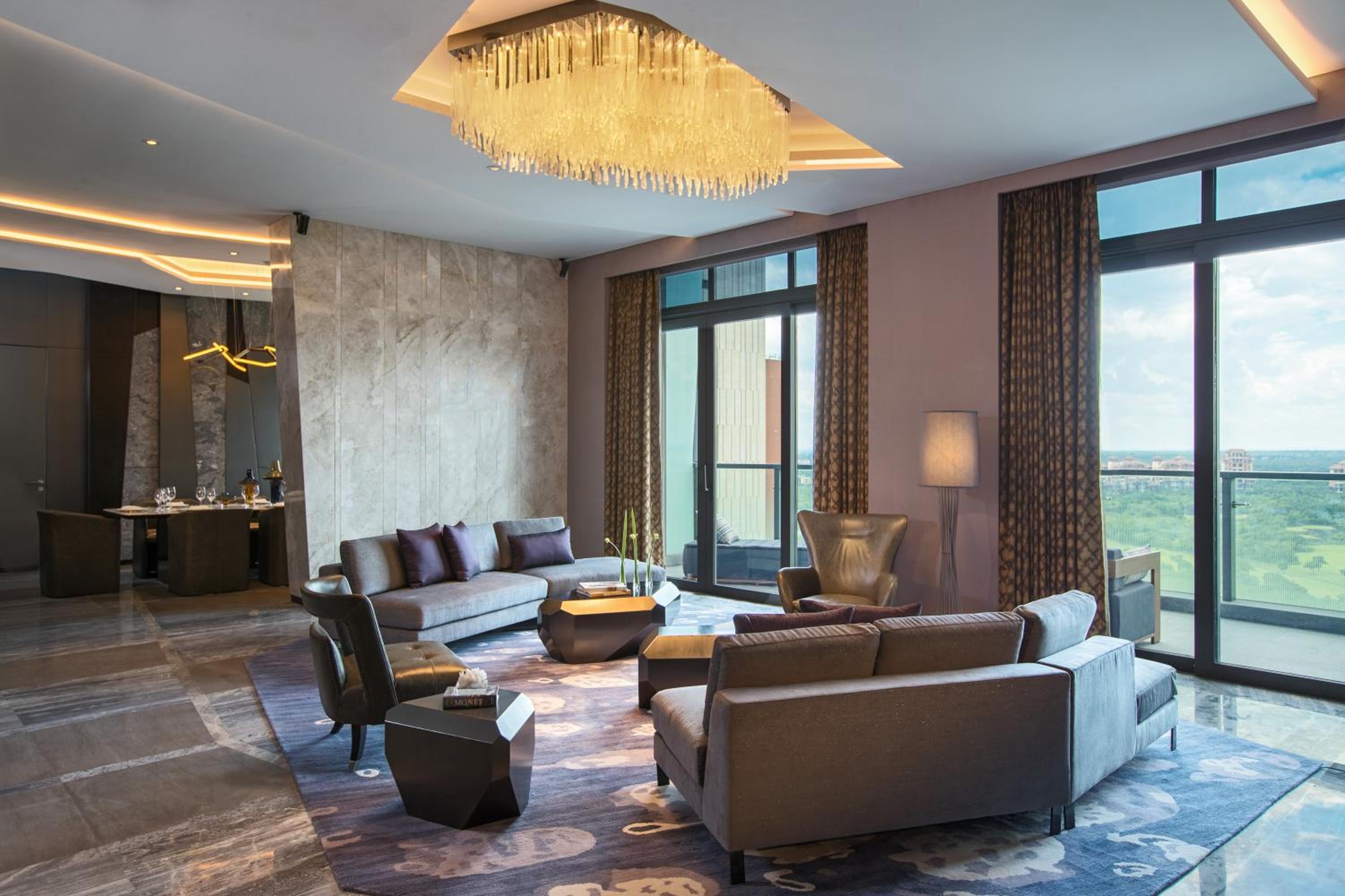 Presidential Suite, Club lounge access, 1 King, Golf view photo 1