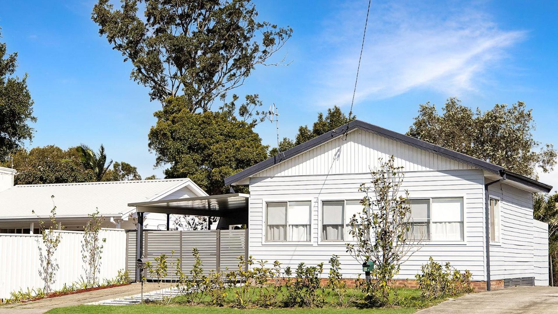 Two-Bedroom House photo 3