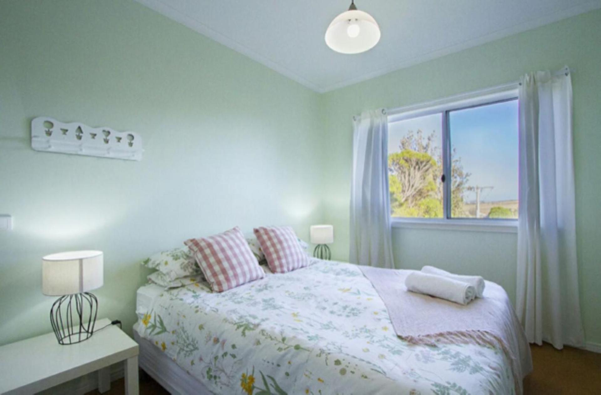 Four-Bedroom House photo 2