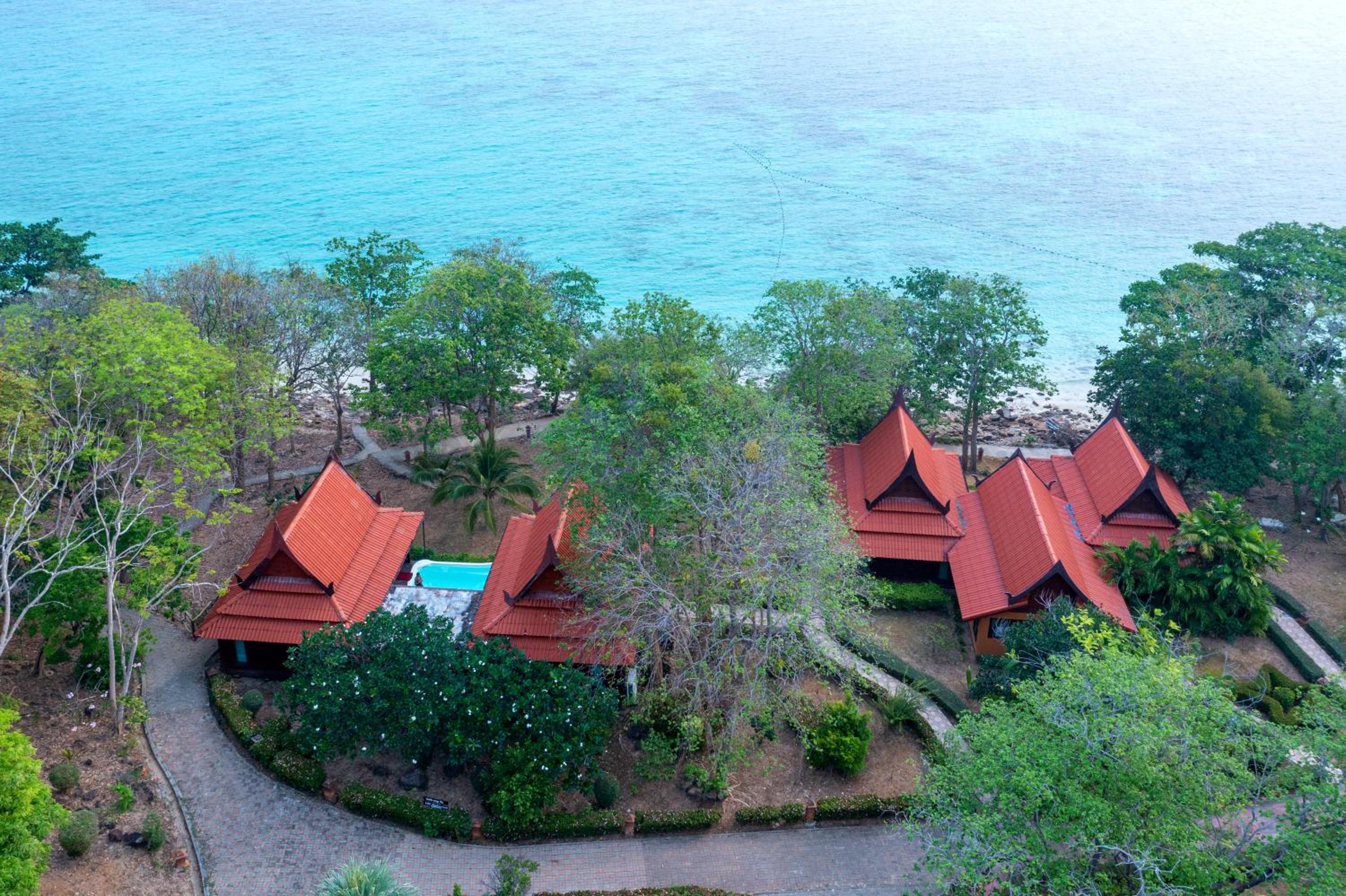 Two-Bedroom Pool Villa - Photo 7
