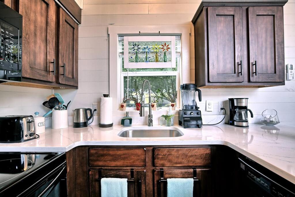 One-Bedroom House photo 3