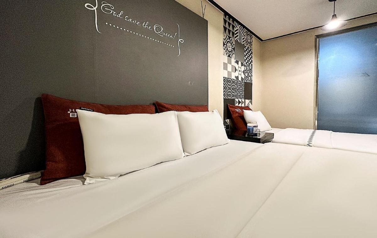Deluxe Twin Room photo 2