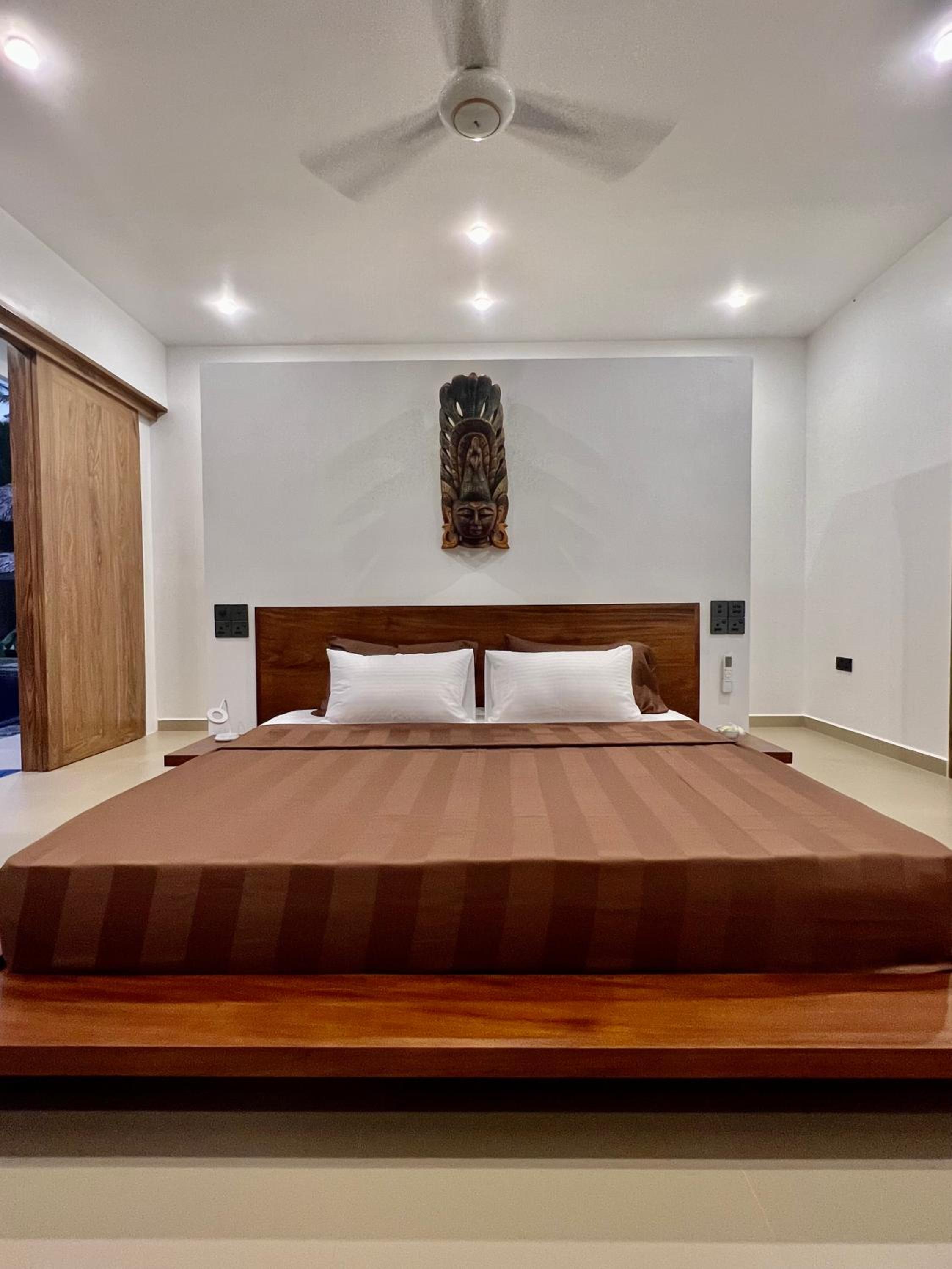 Deluxe Double Room with Balcony photo 1