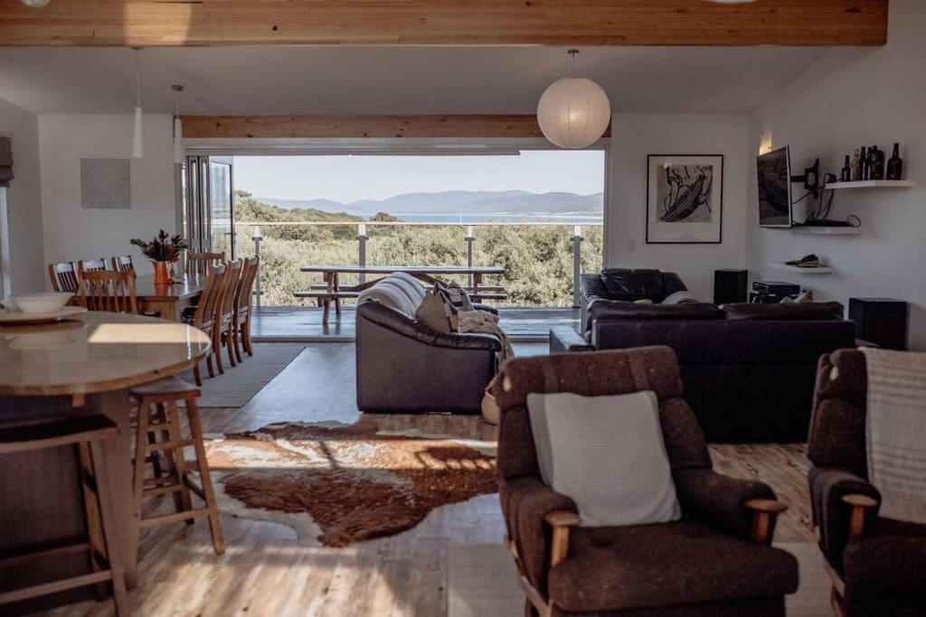 Three-Bedroom House photo 1