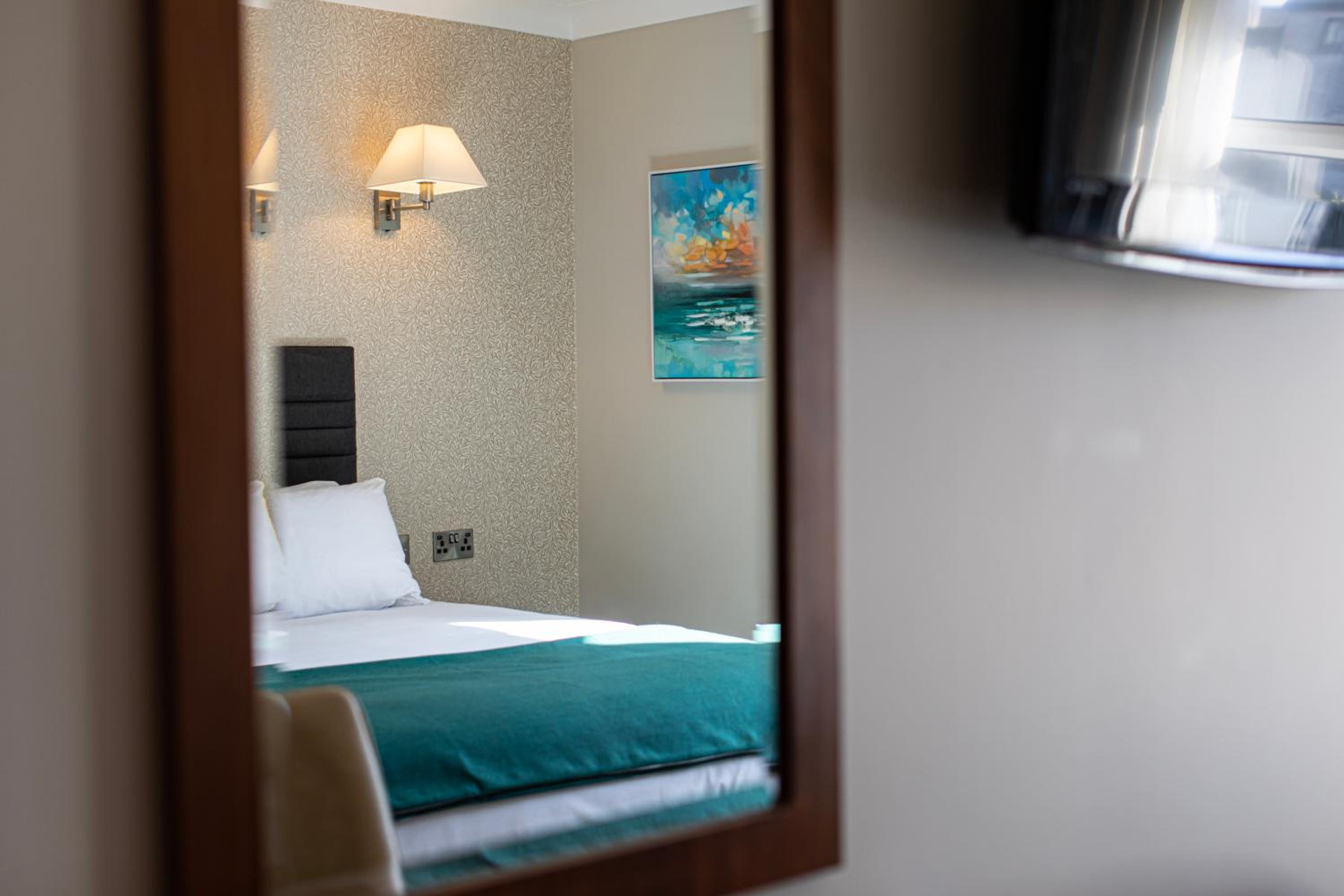 Double Room with Street View - Photo 14