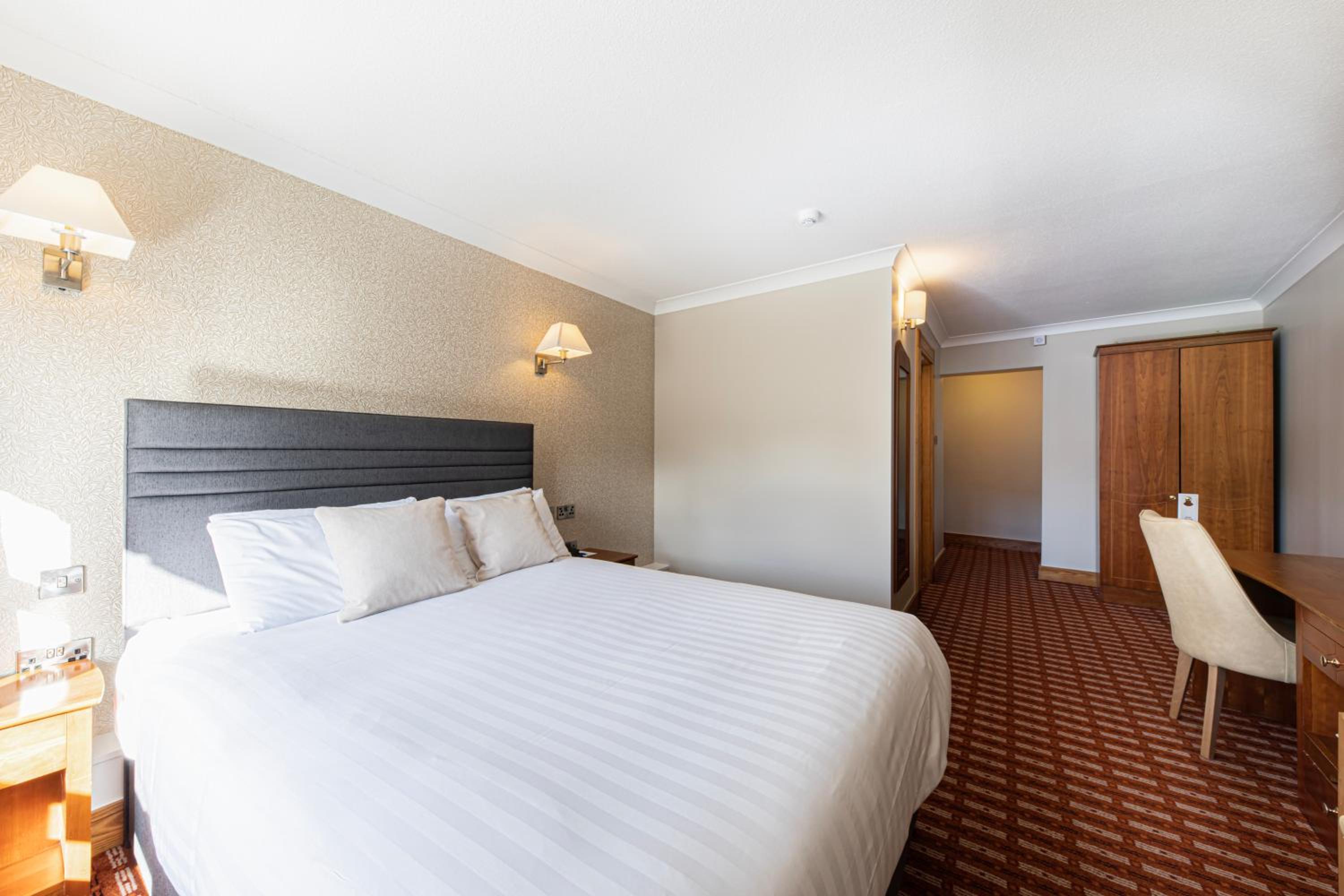 Double Room with Street View - Photo 5