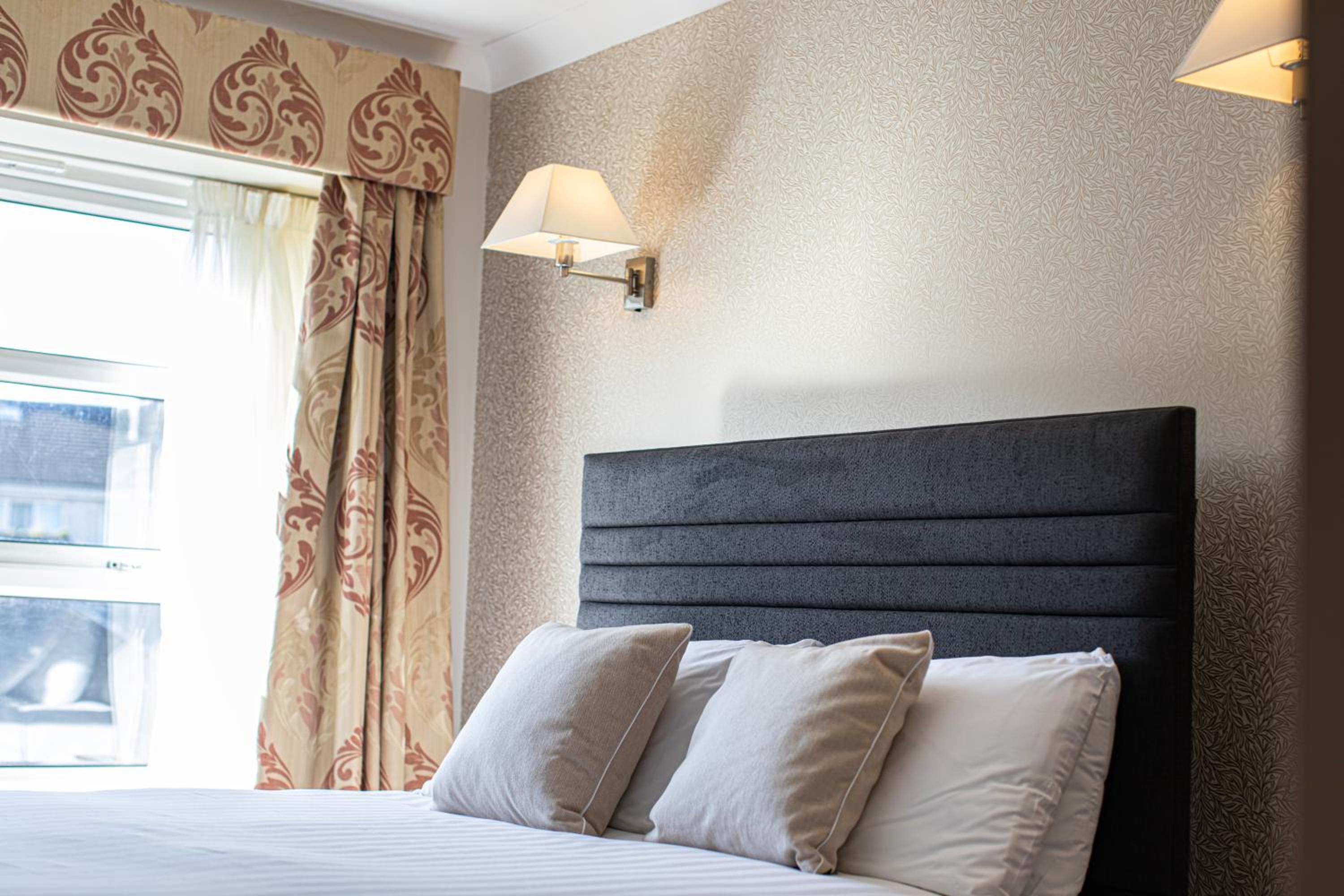 Double Room with Street View - Photo 4