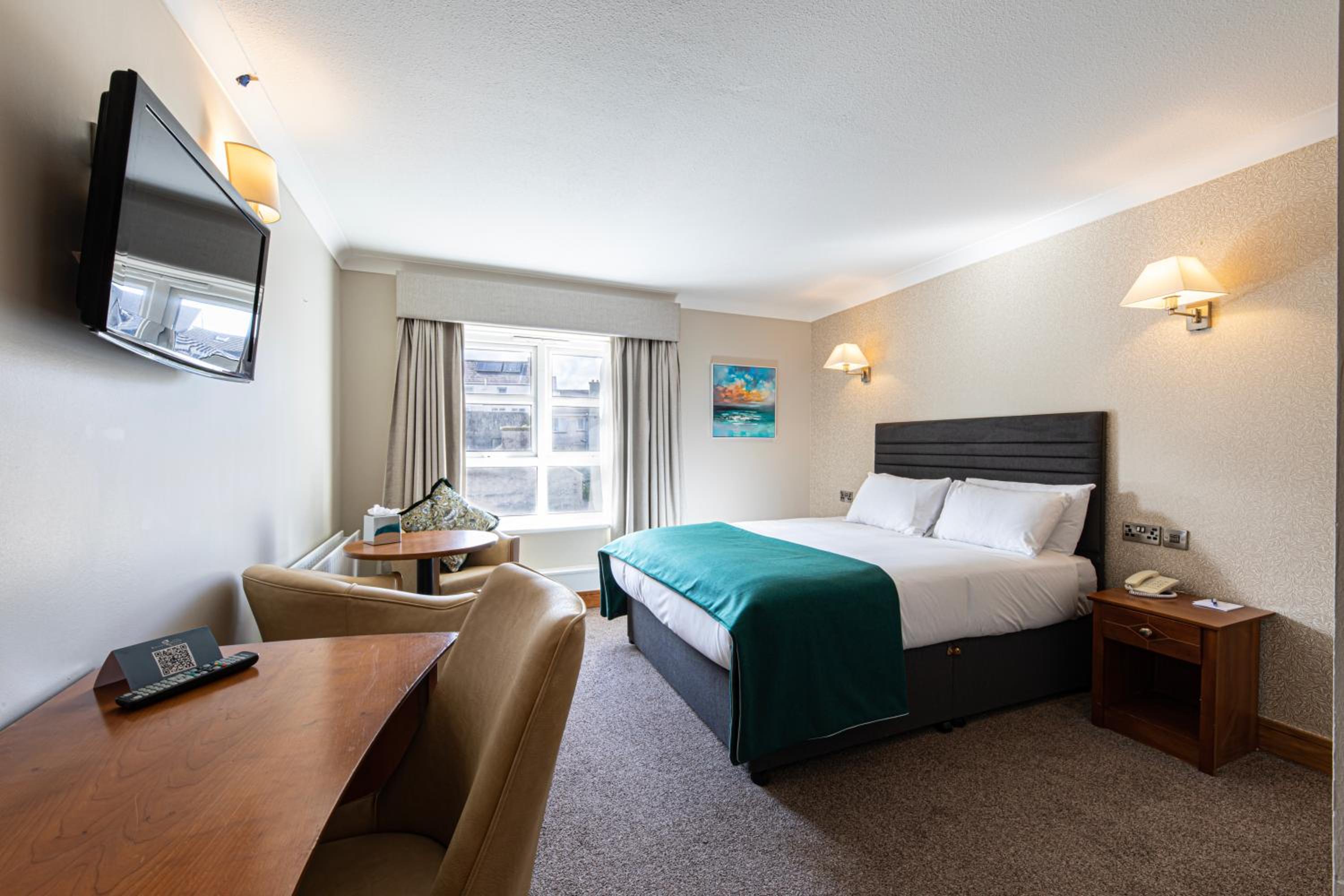 Double Room with Street View - Photo 1