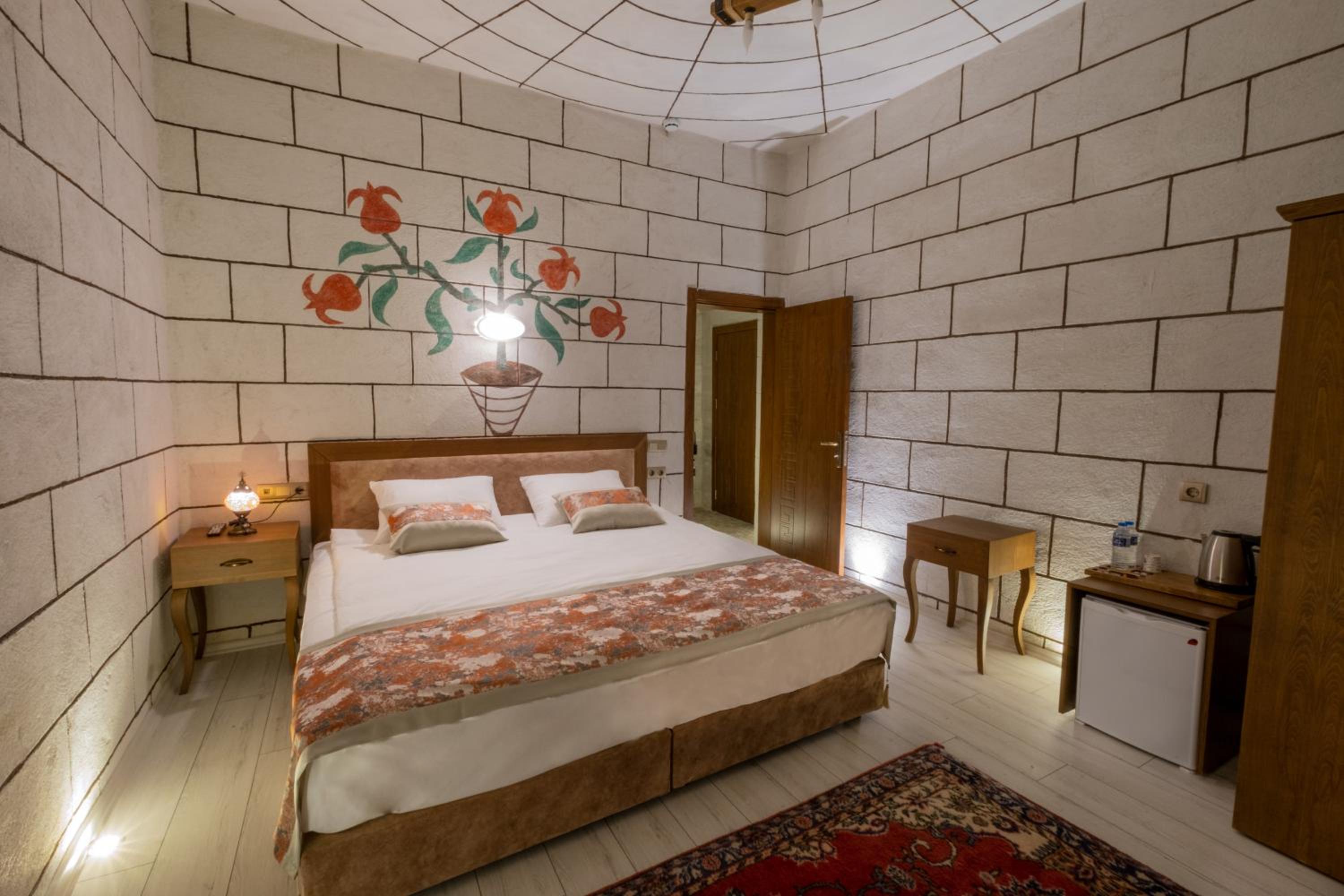 Standard Double or Twin Room - Photo 3