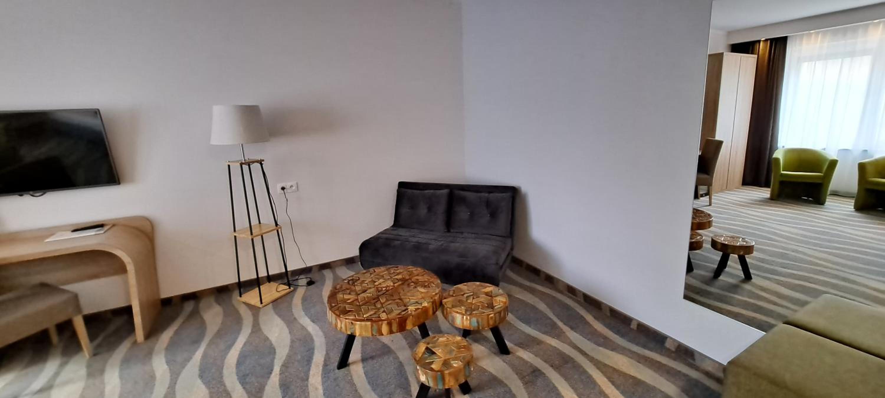 Family Studio photo 3