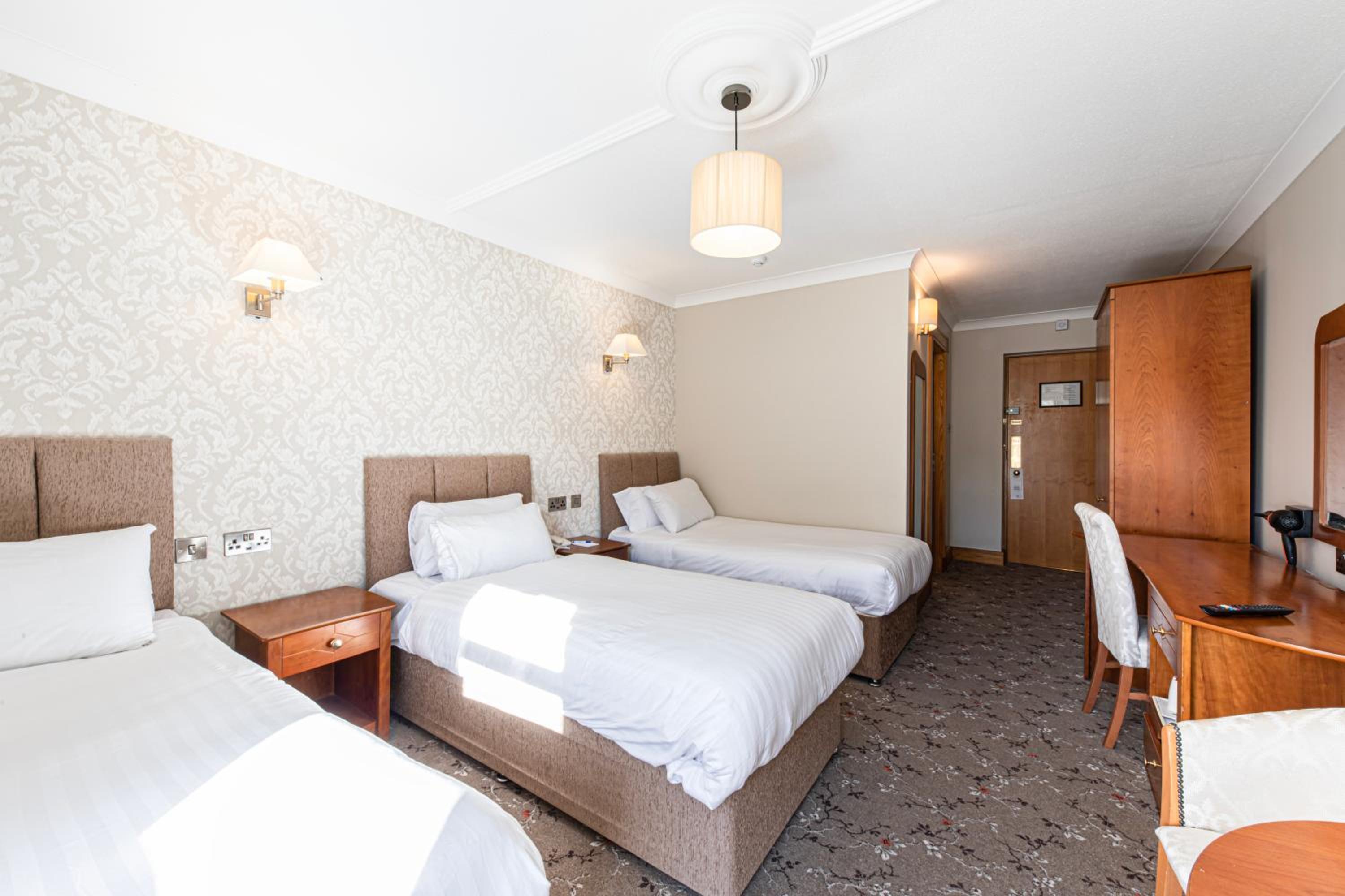 Triple Room - Photo 1