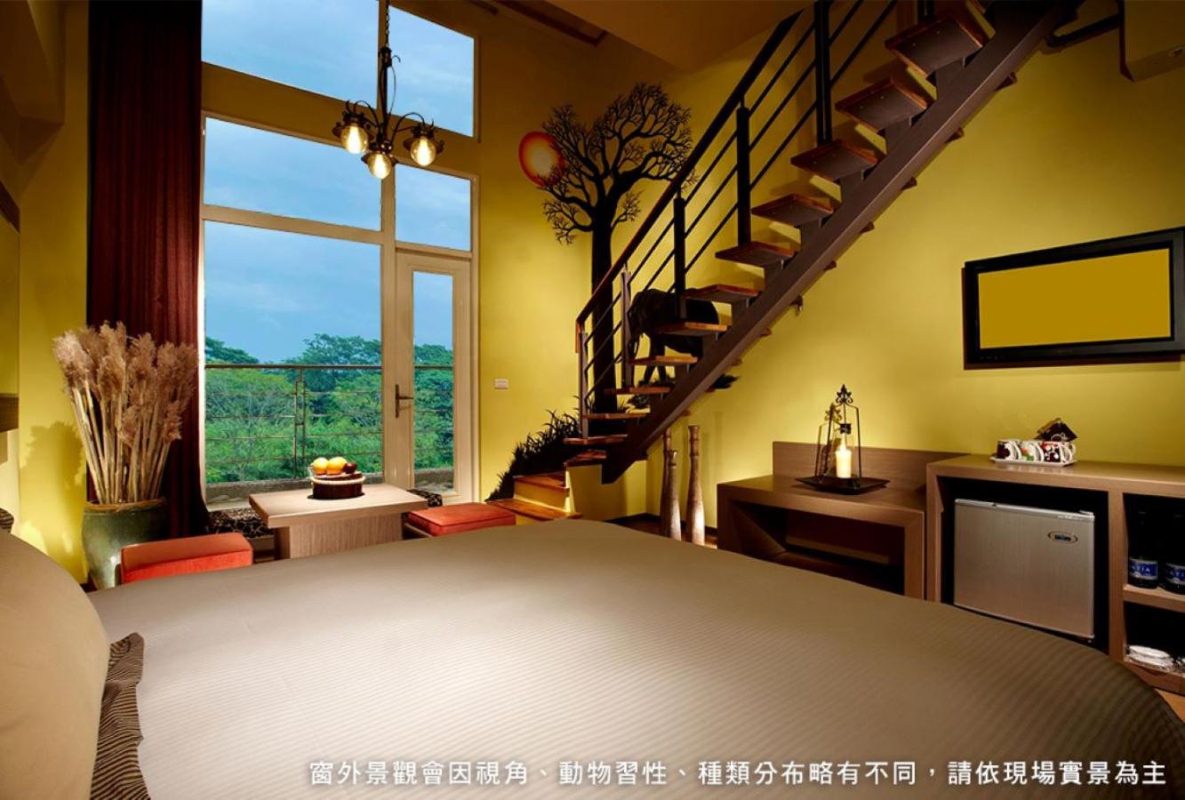 Kenya Room with Sky View
