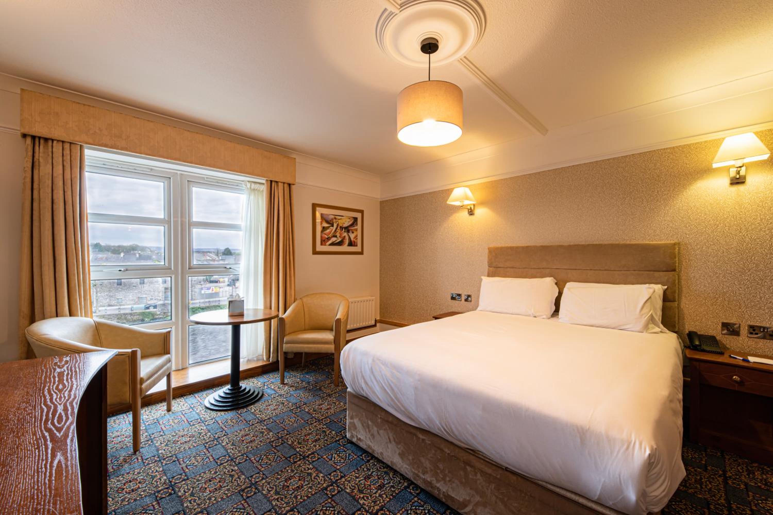 Double Room with River View - Photo 10