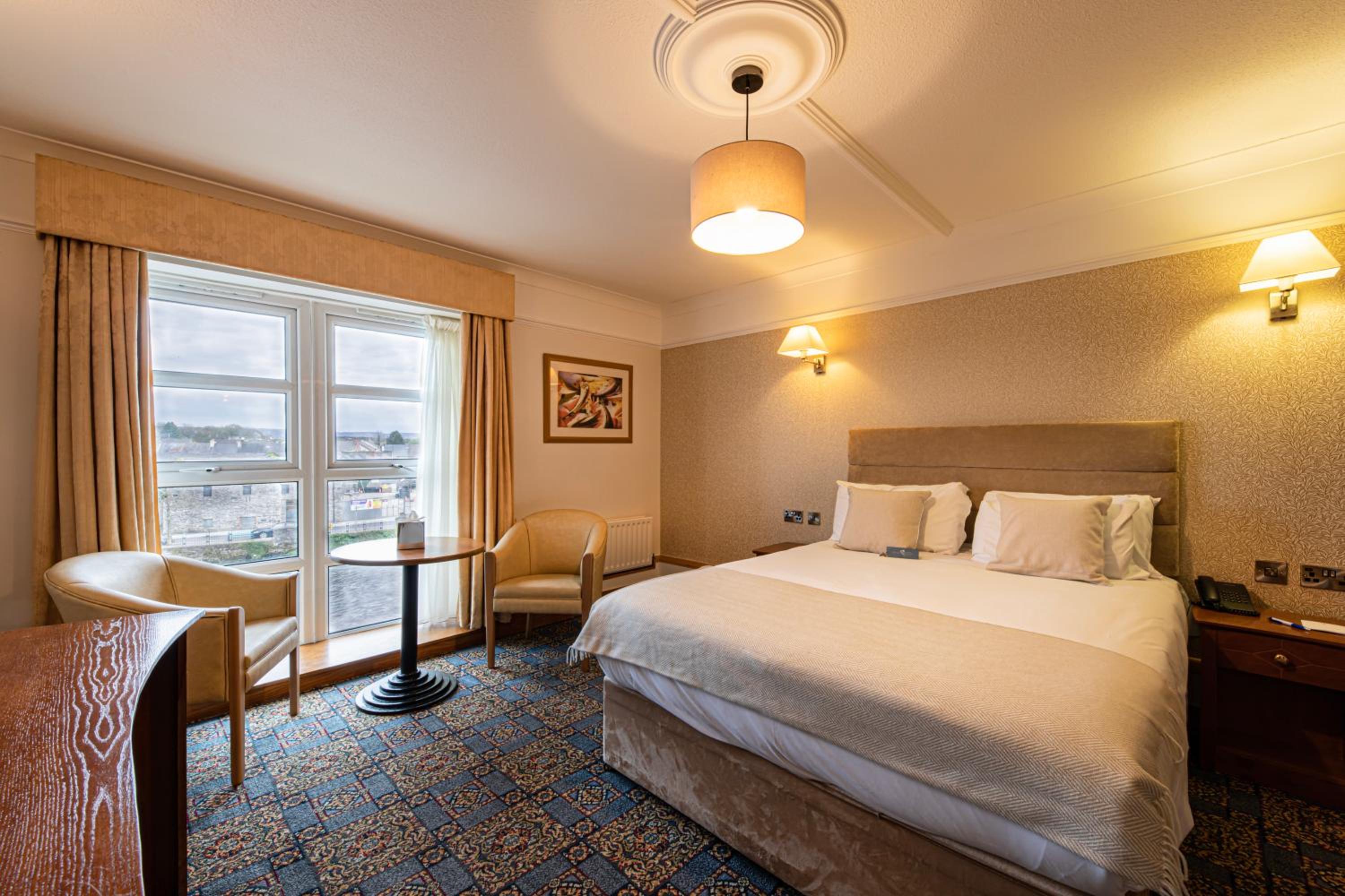 Double Room with River View - Photo 4