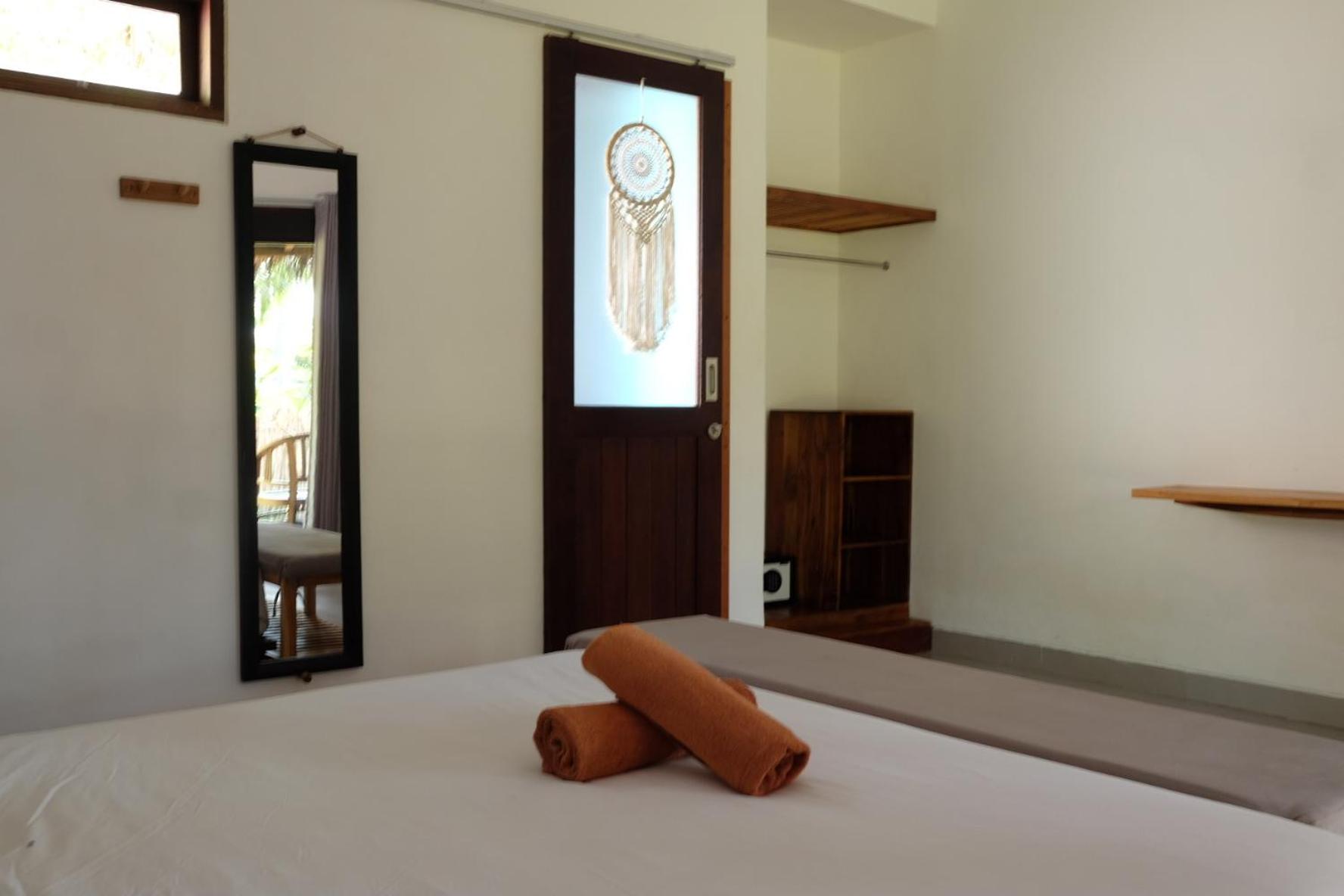 Double Room - Photo 5