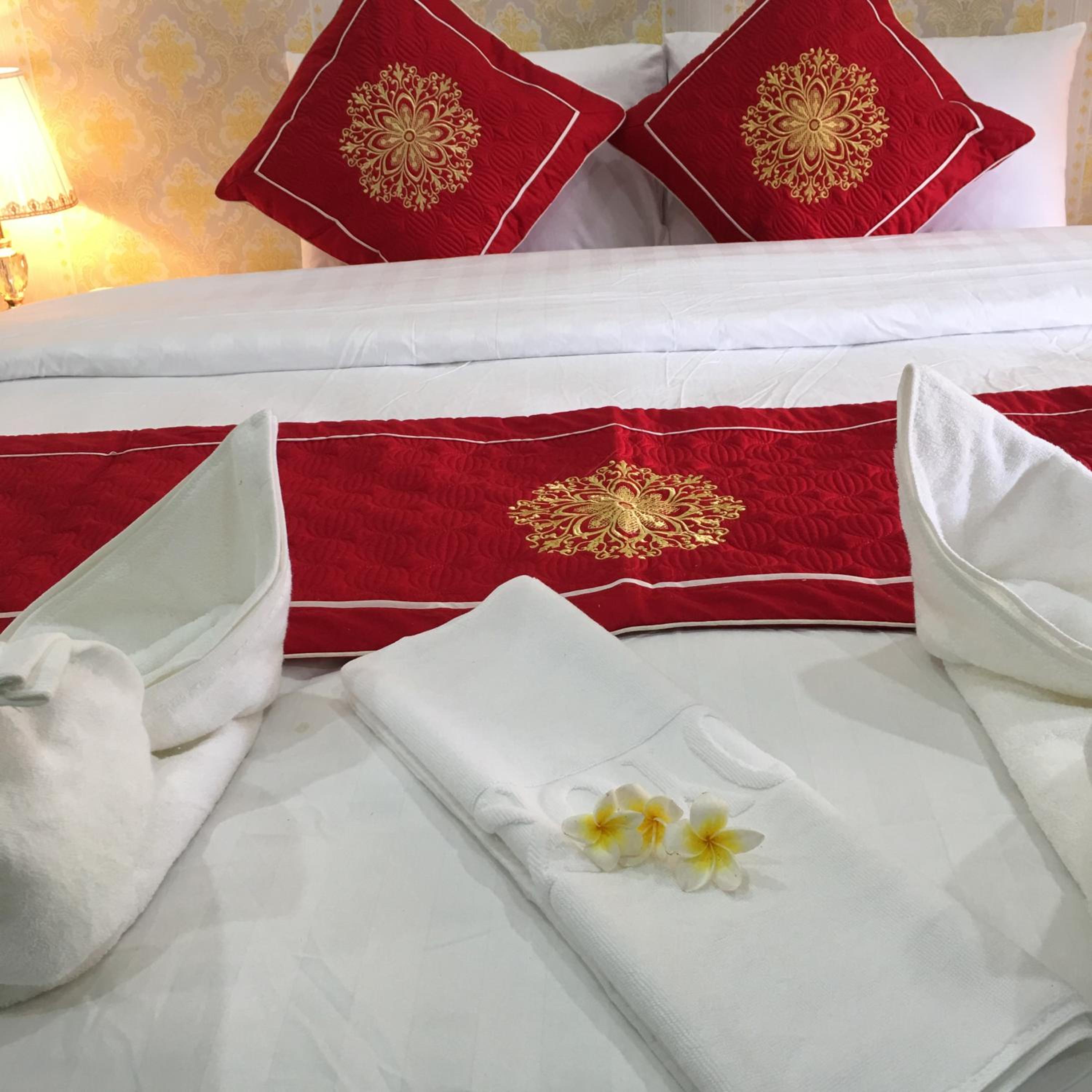 Deluxe Double Room with Balcony photo 3
