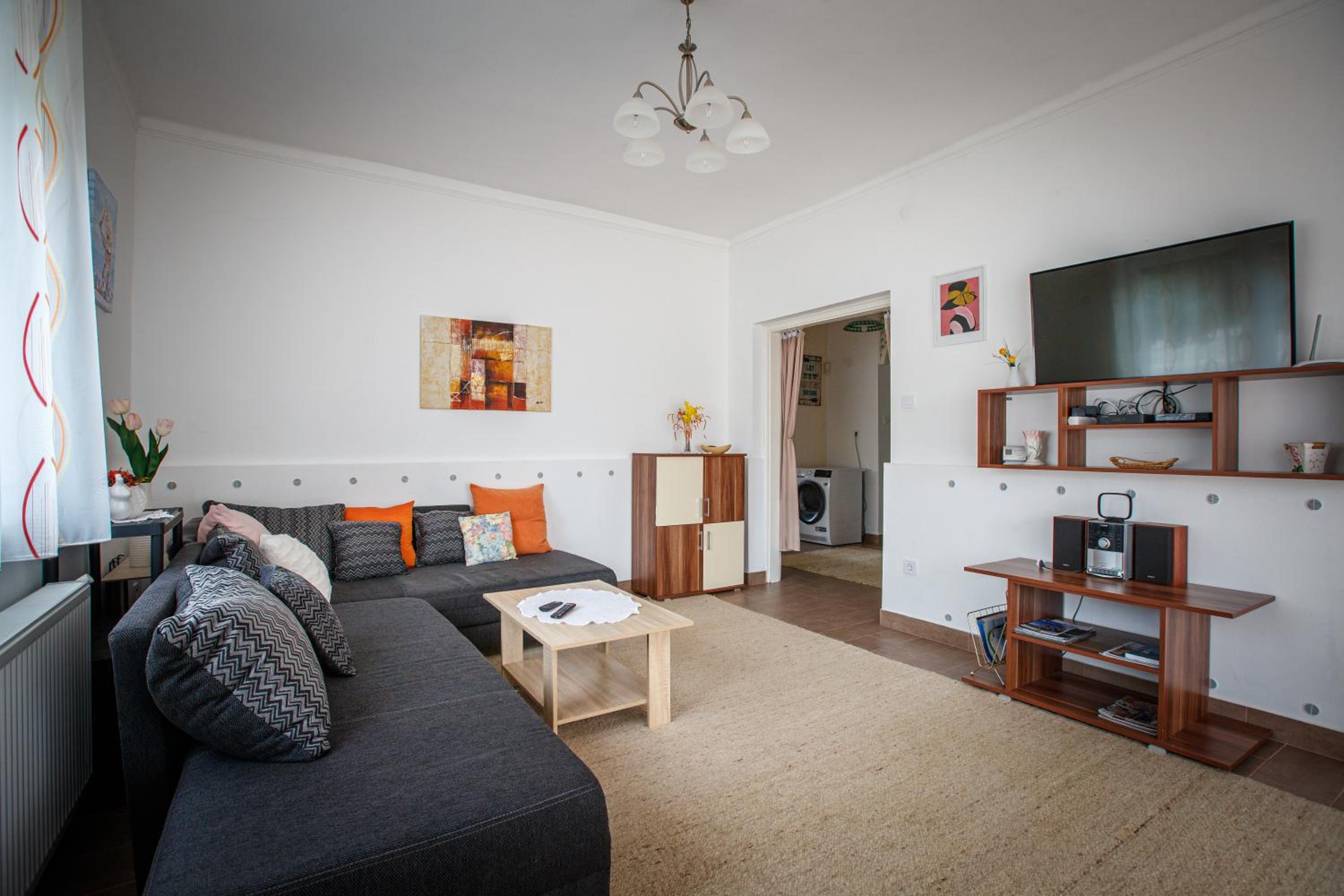 Apartment photo 1