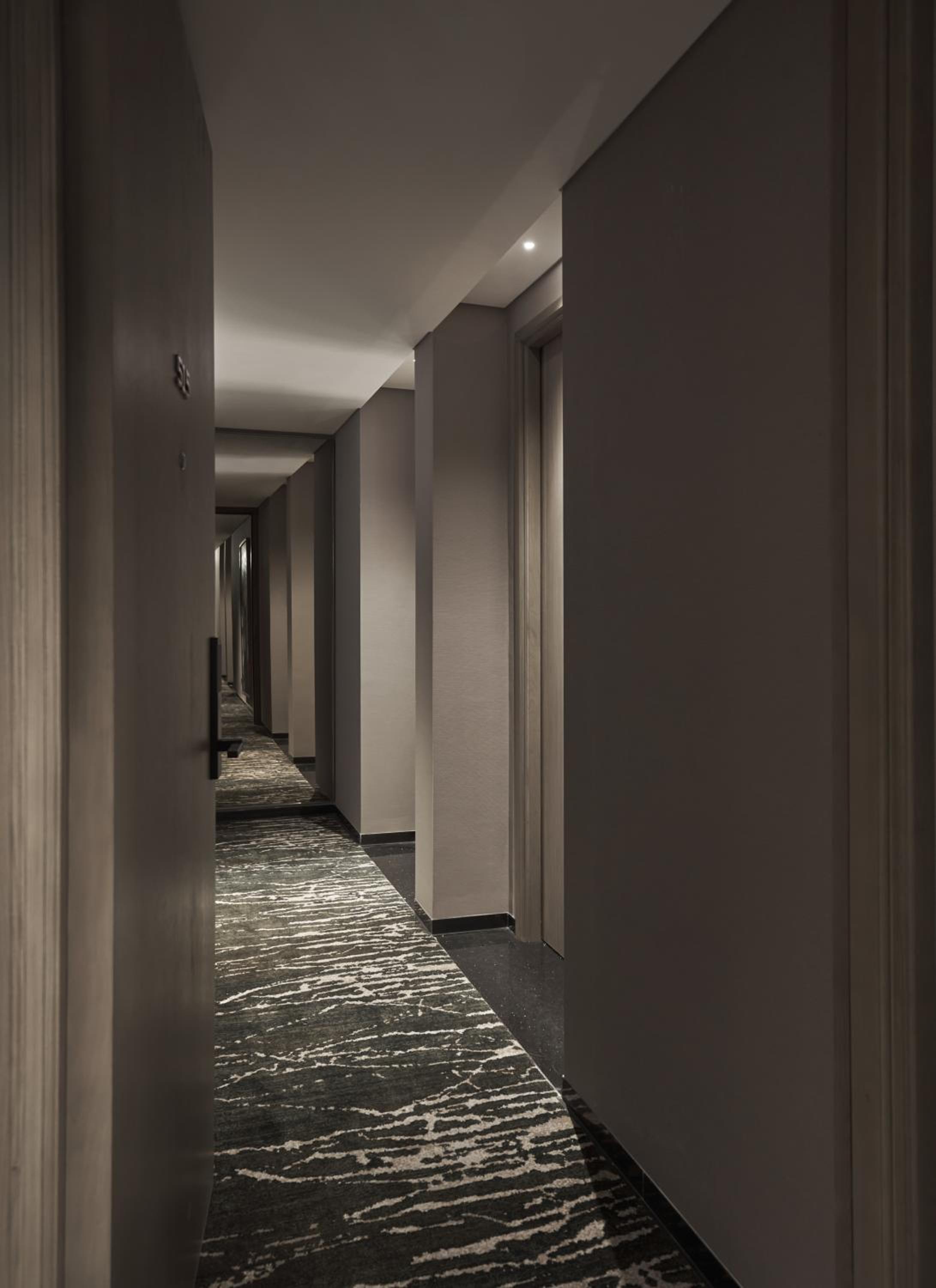 Executive Connecting Room for 4 People
