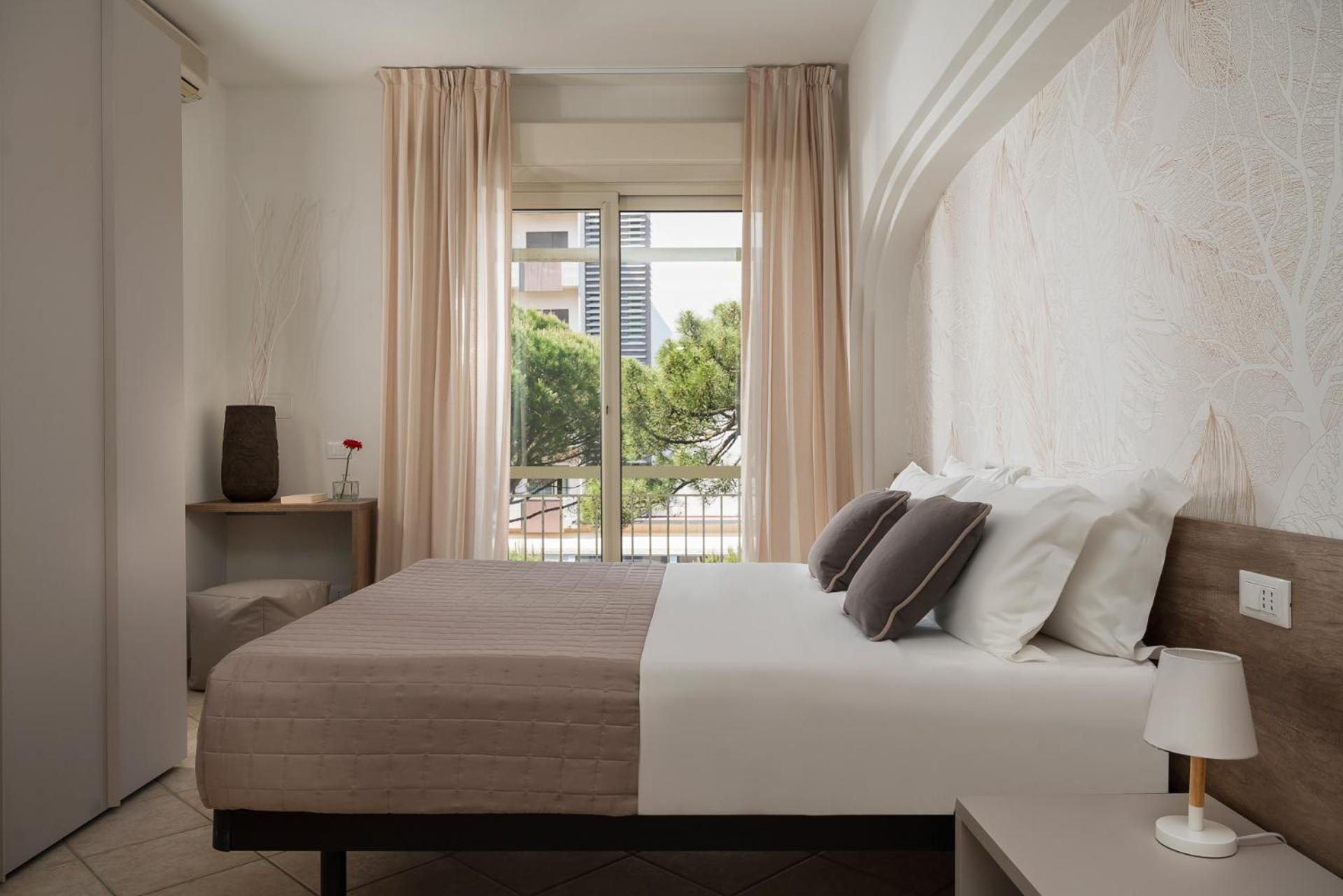 Double or Twin Room - Photo 16
