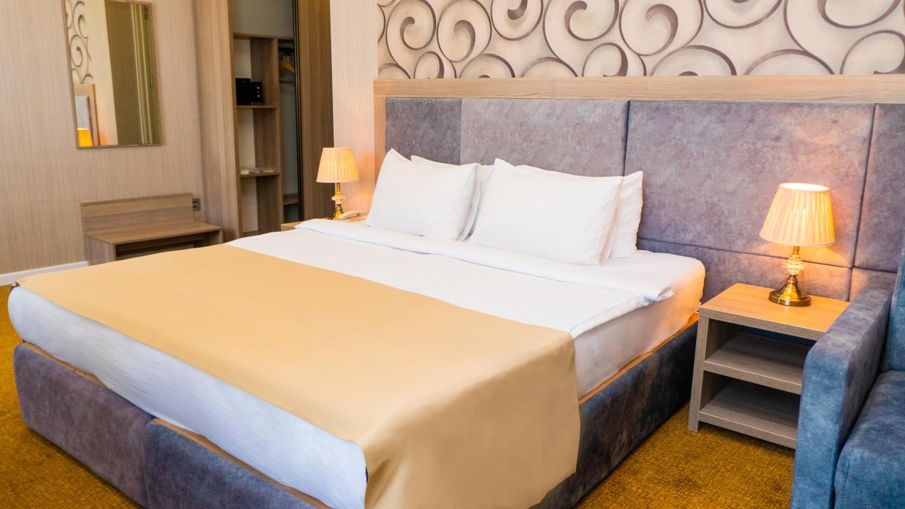 Standard Double or Twin Room - Photo 4