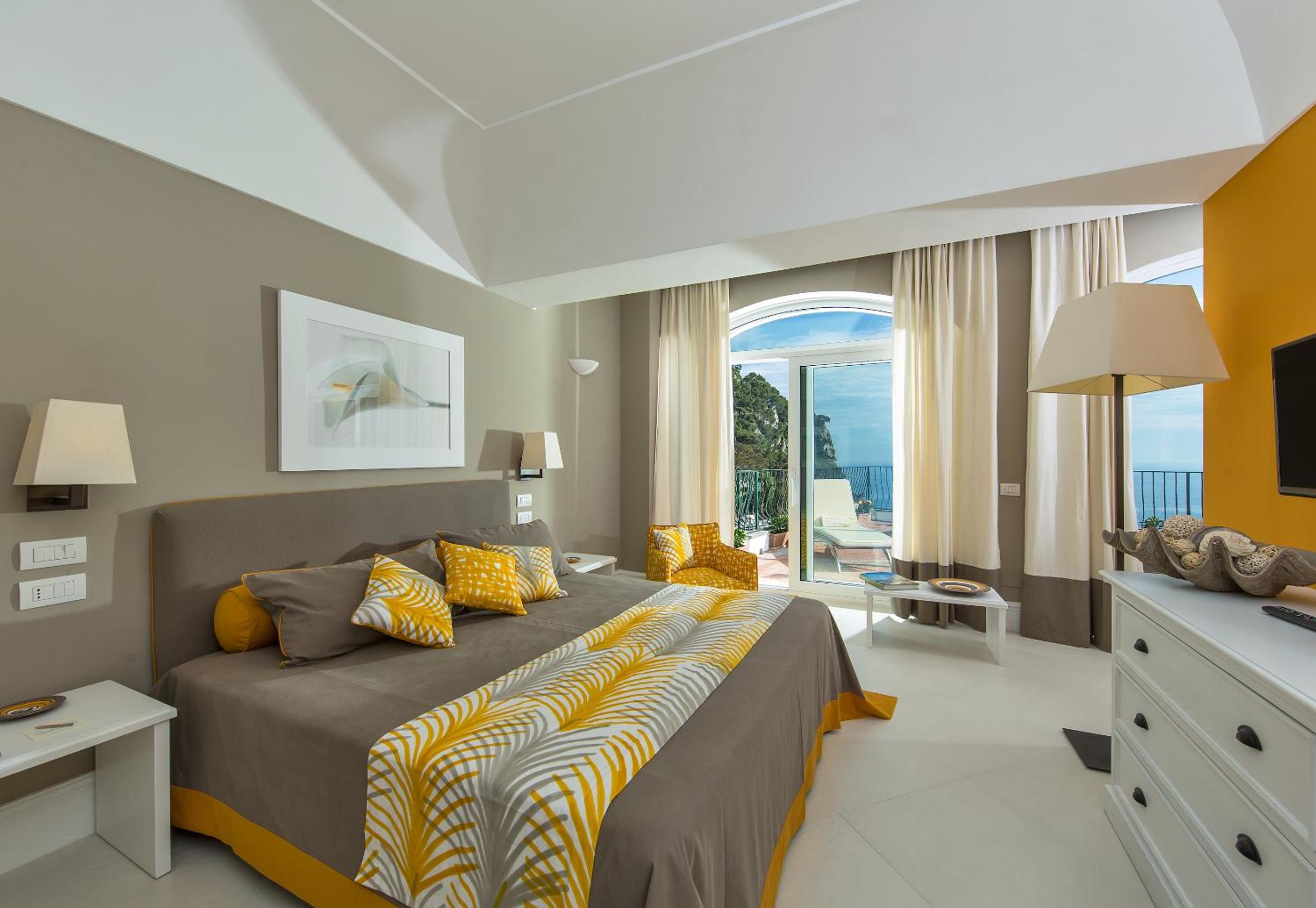 Large Suite with Sea View and Terrace
