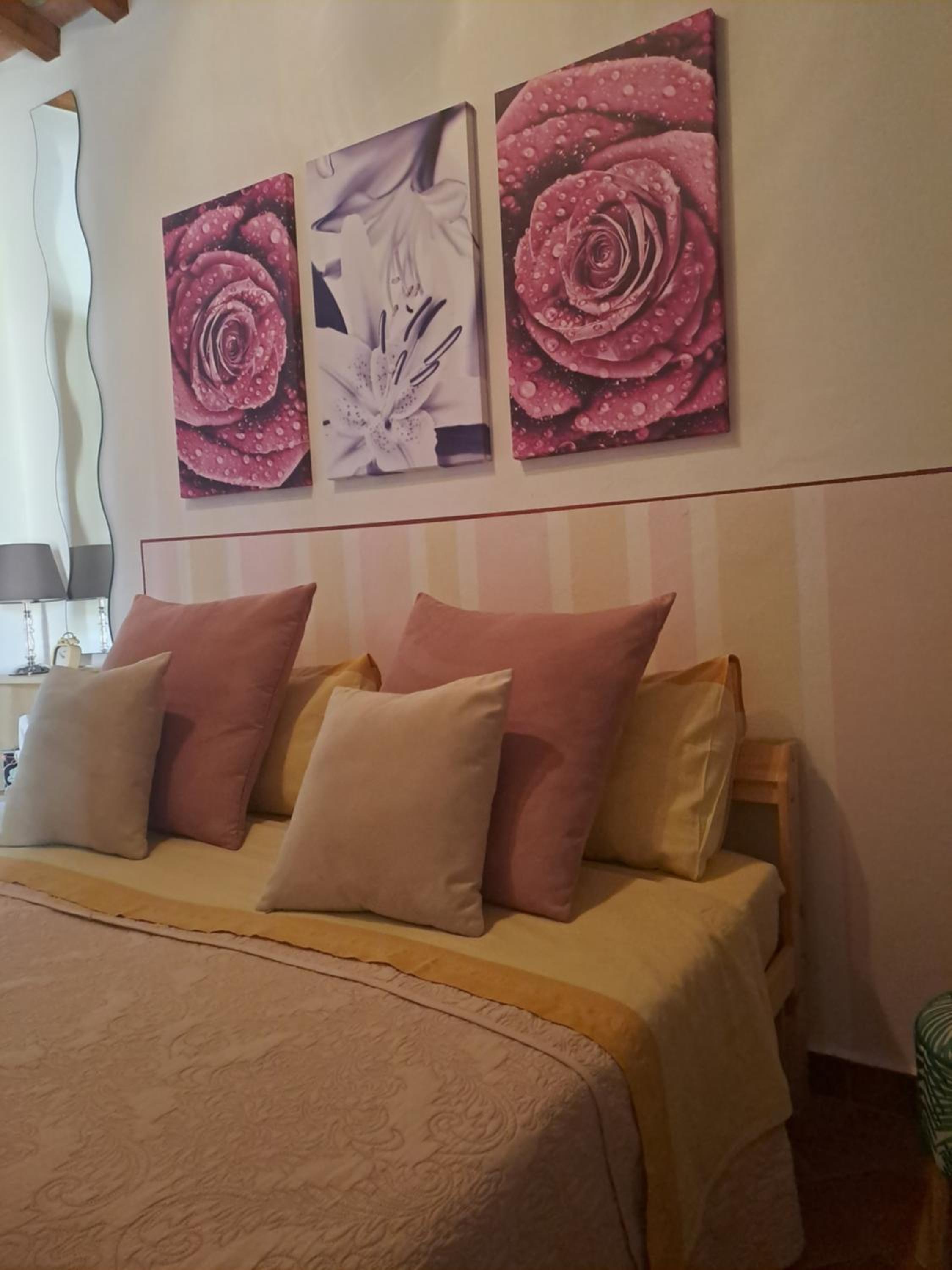 One-Bedroom Apartment - Photo 15
