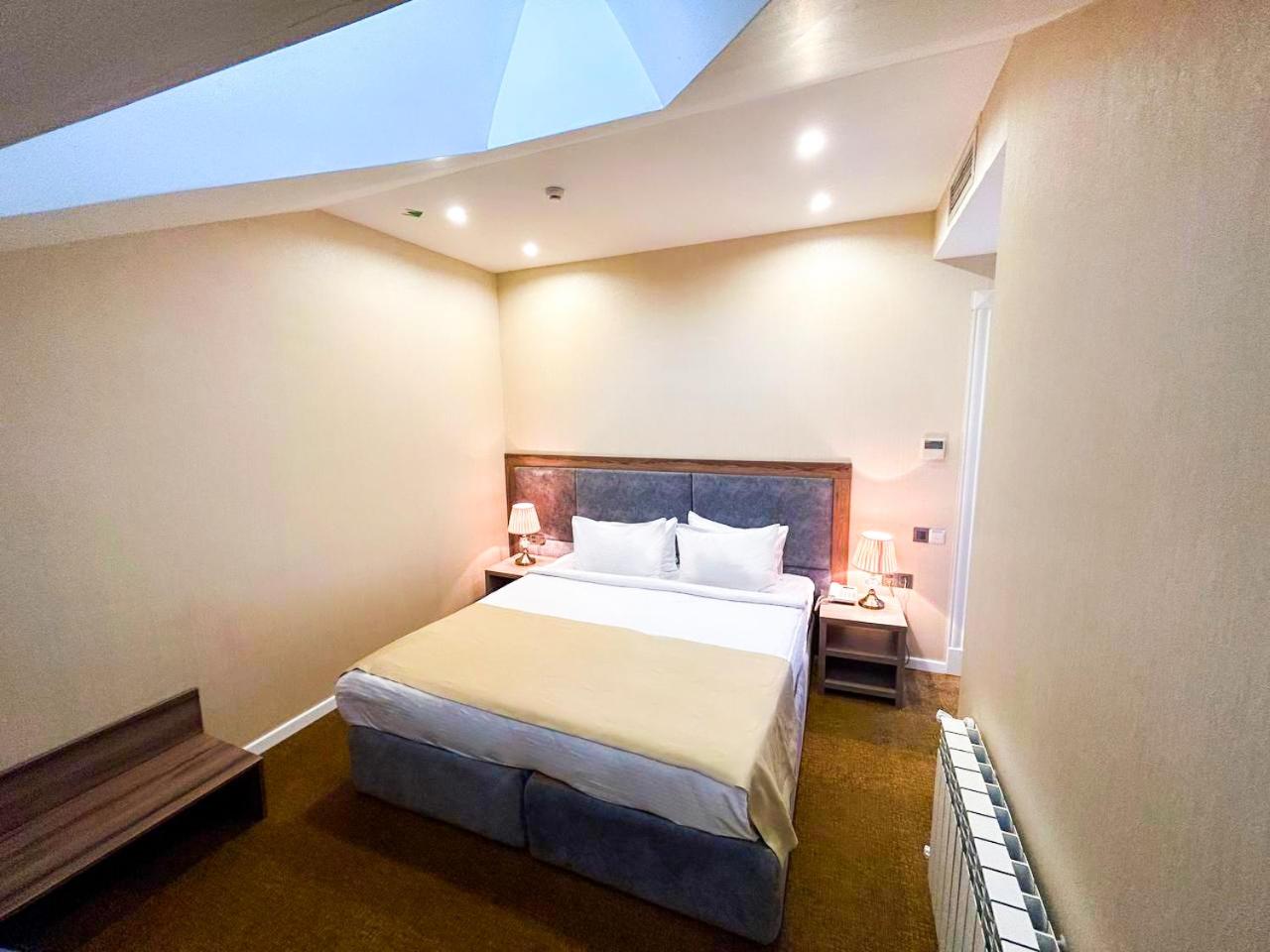 Budget Double or Twin Room - Photo 3
