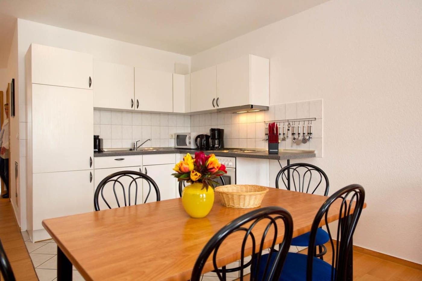 One-Bedroom Apartment with Balcony photo 2