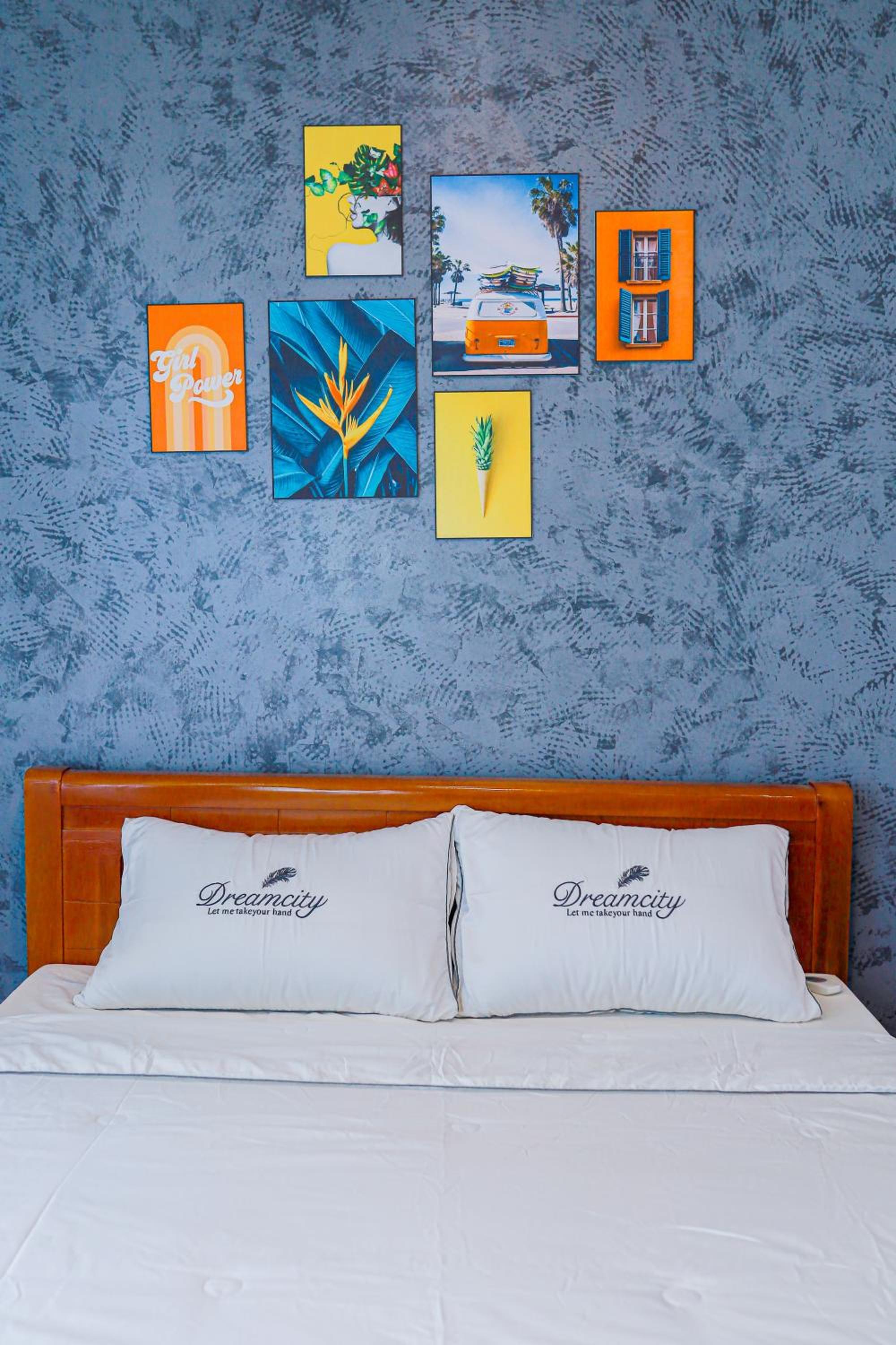 Deluxe Double Room with Balcony - Photo 6
