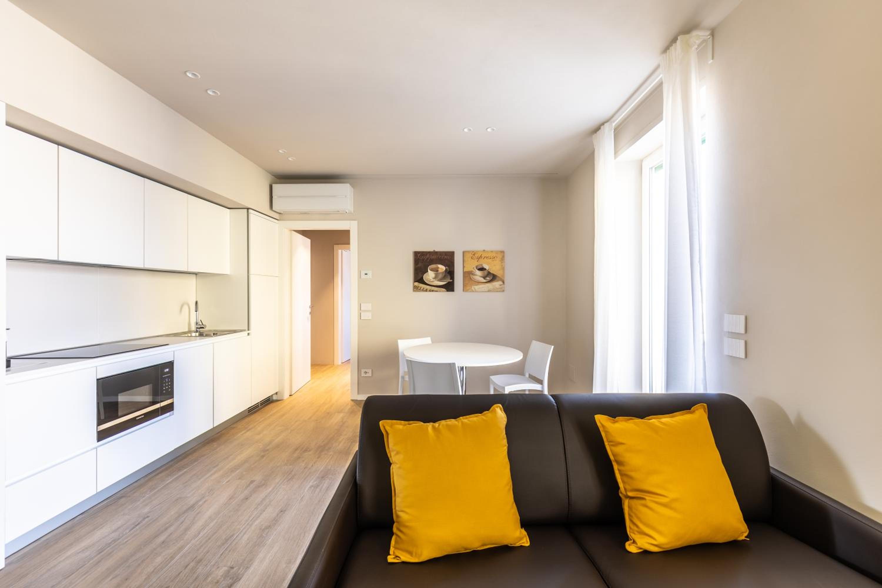 Apartment with Balcony photo 1