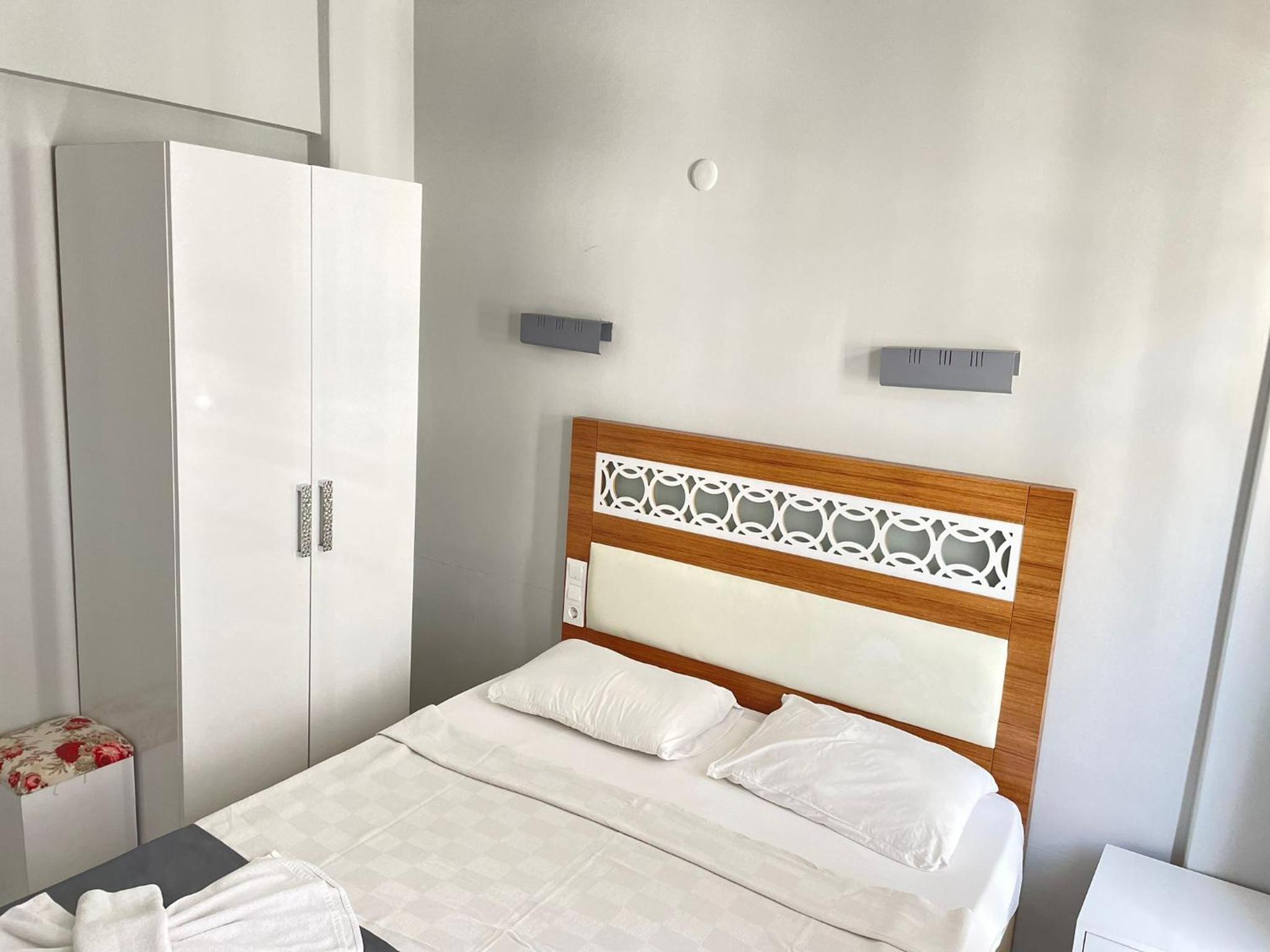 Two-Bedroom Apartment With Balcony And Sea View