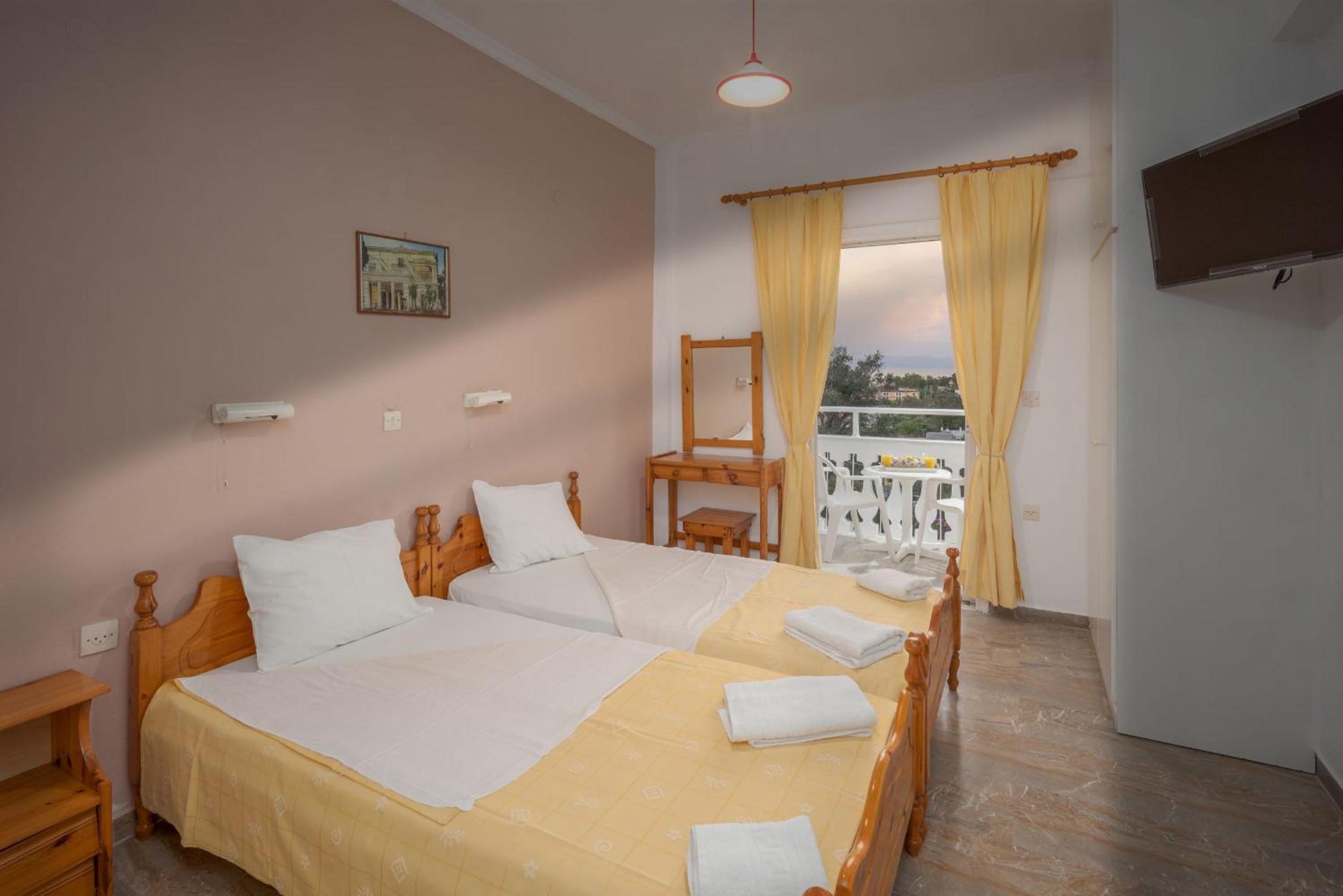 Quadruple Room with Sea View photo 1