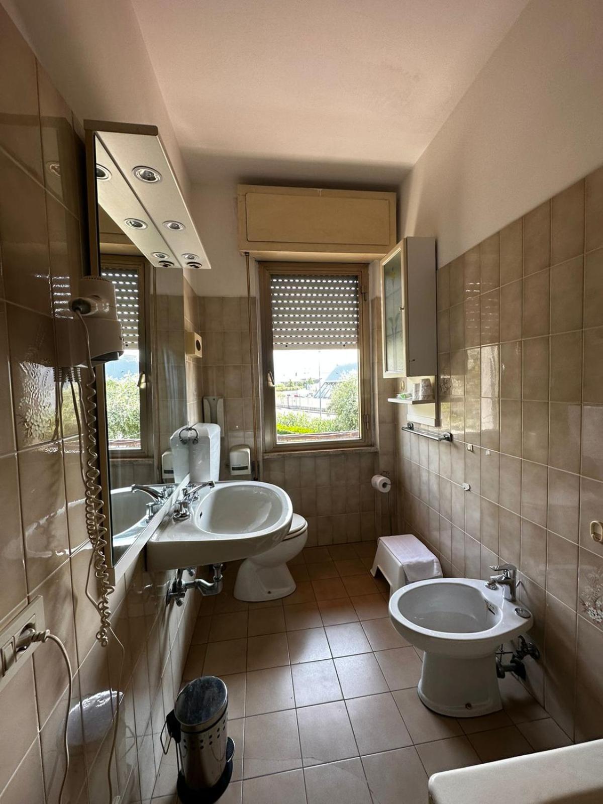 Classic Triple Room photo 3