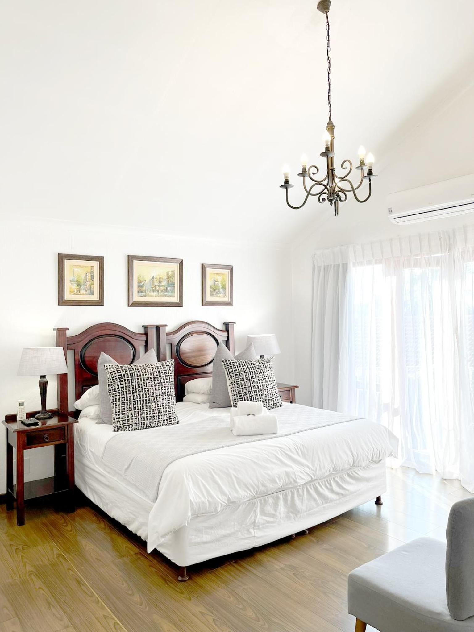 Deluxe Room - Photo 2