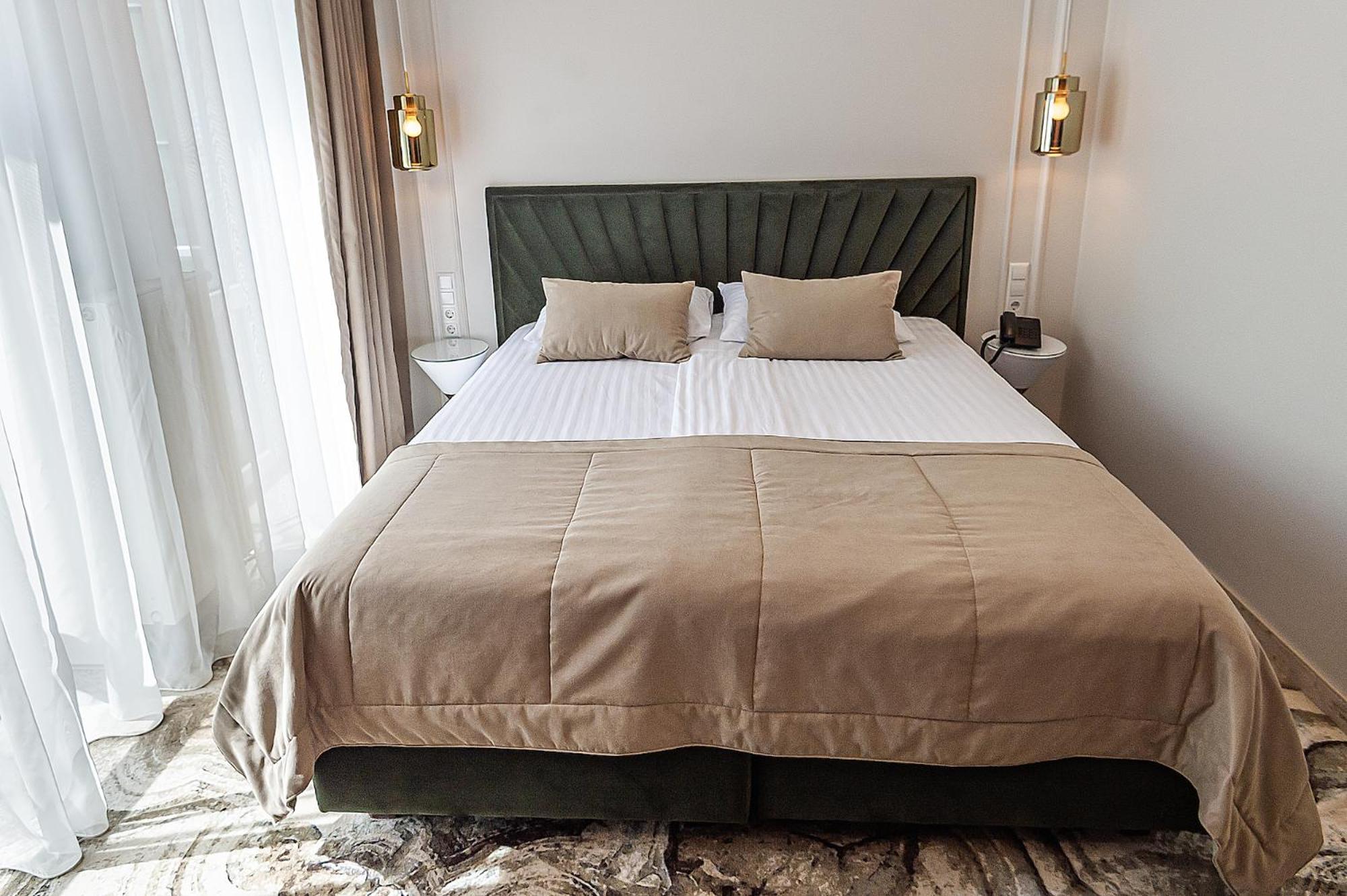 Family Suite with Morning Spa Access - Photo 4