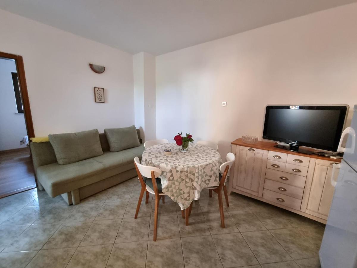 Apartment with Terrace photo 1