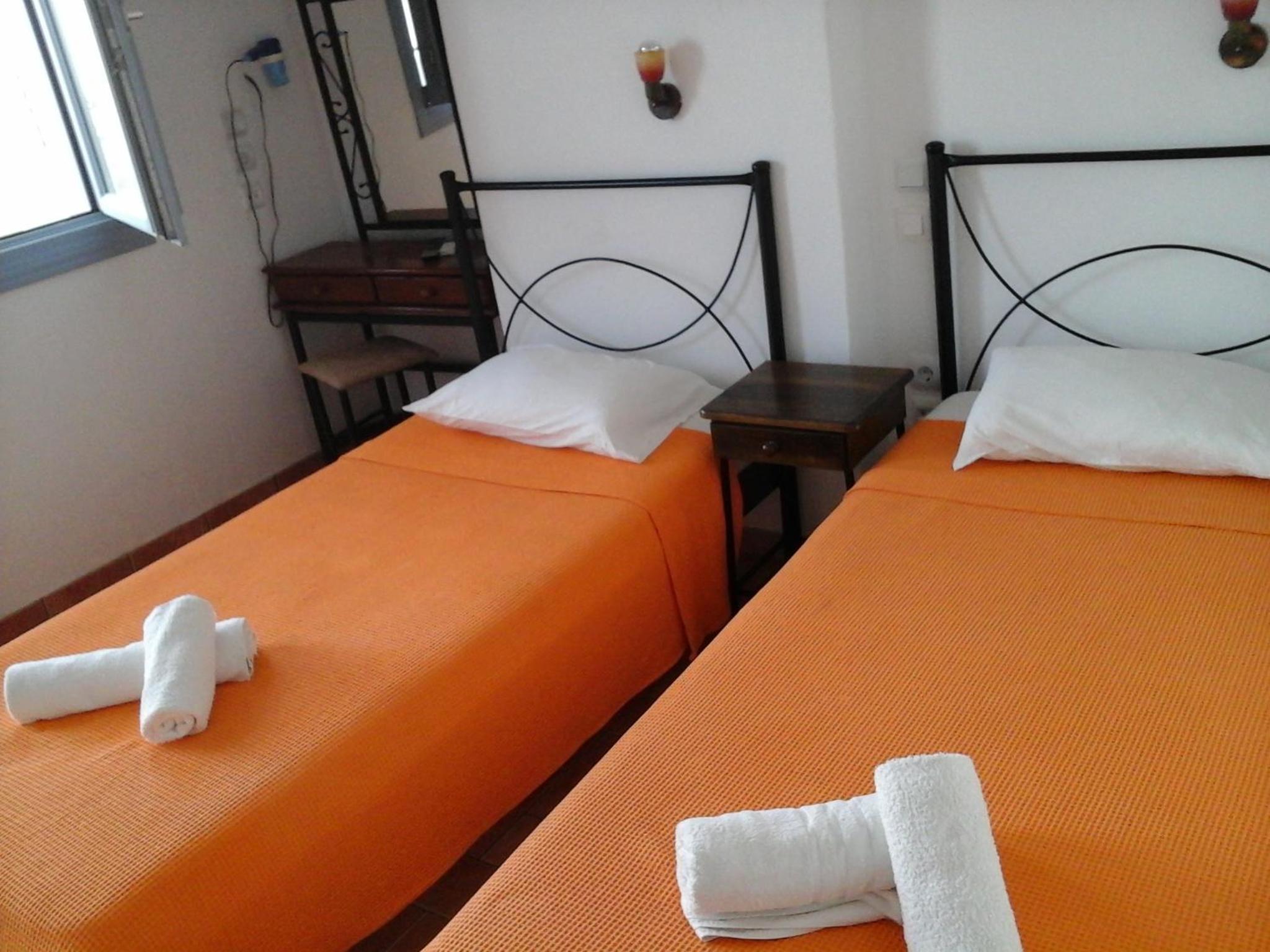 Double Room with Sea View - Photo 9