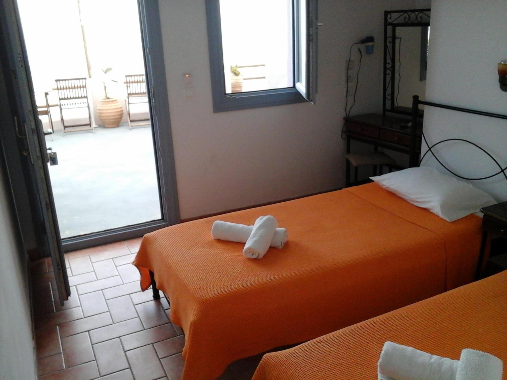 Triple Room with Sea View - Photo 4