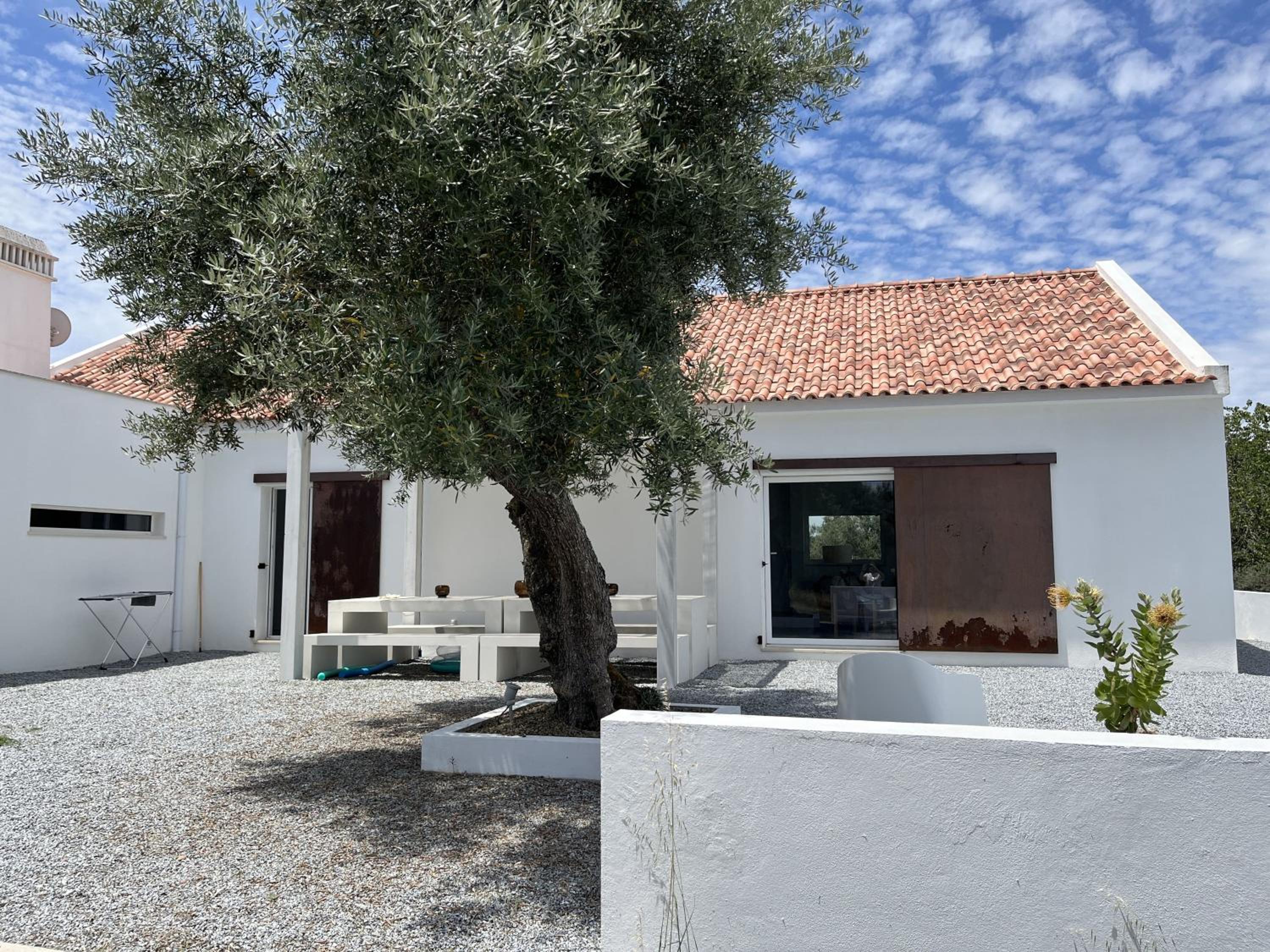 Villa photo 2