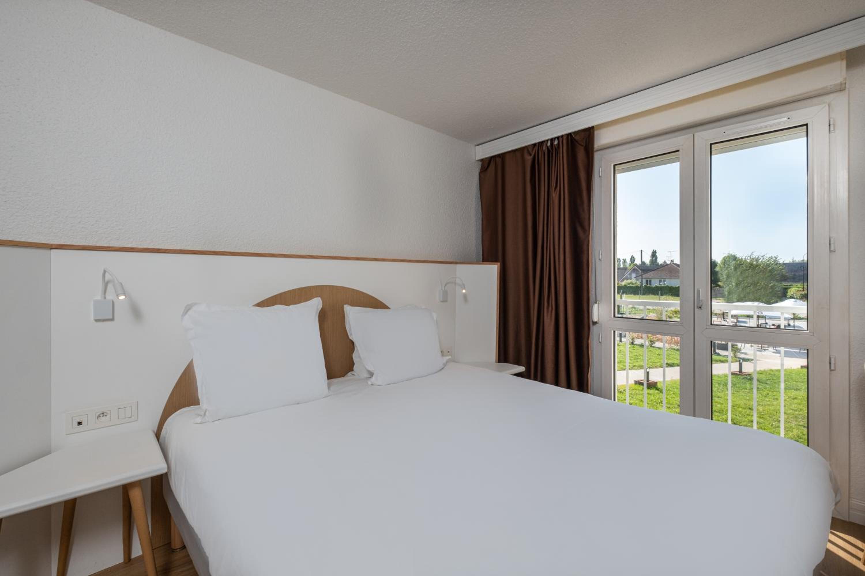 Chambre Double - Vue sur Piscine Chambre Double - Vue sur Piscine