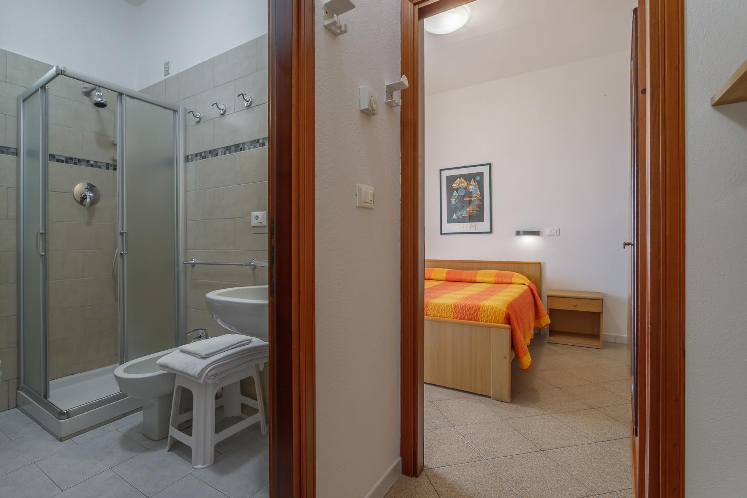 One-Bedroom Apartment with Sea View photo 2