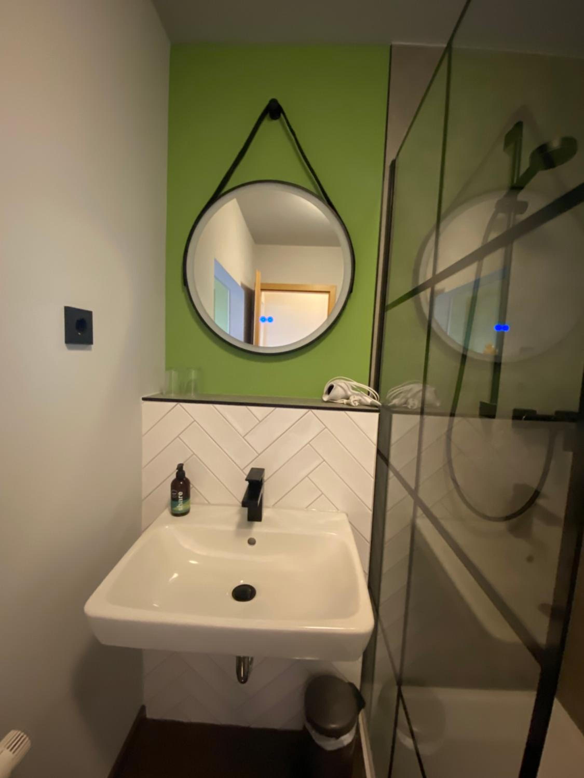 Double Room with Private Bathroom photo 2