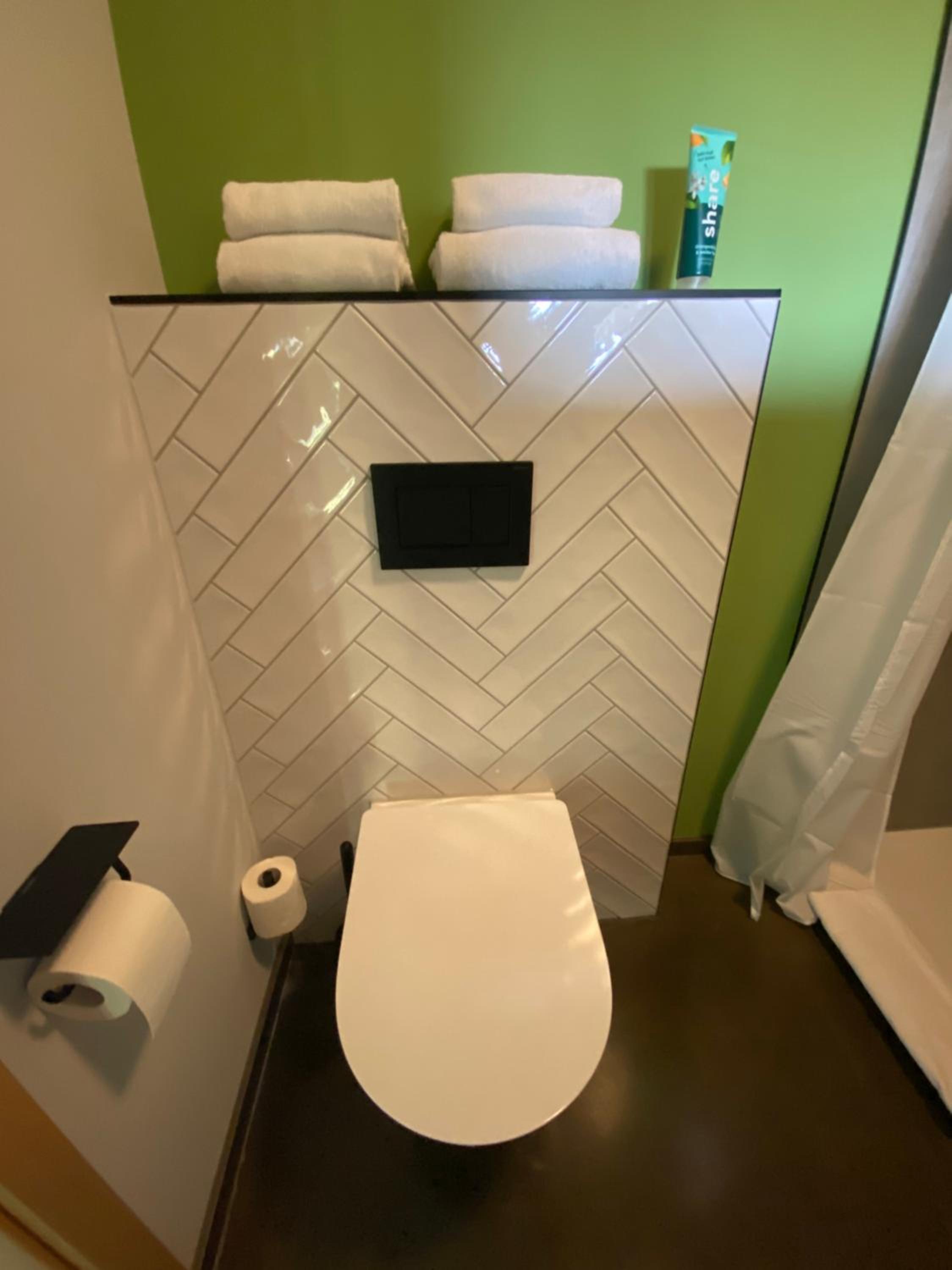 Triple Room with Private Bathroom photo 3