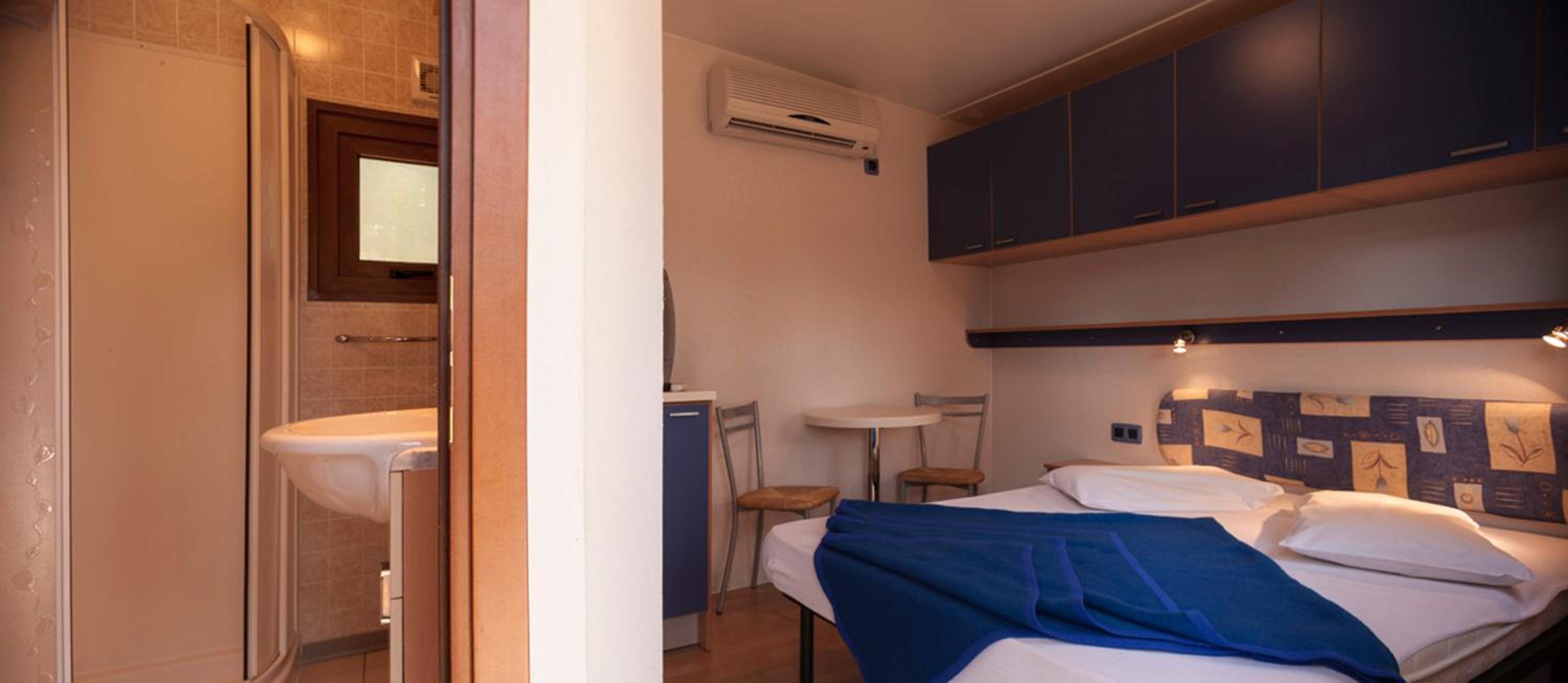 Mobile Home (2 Adults) photo 2