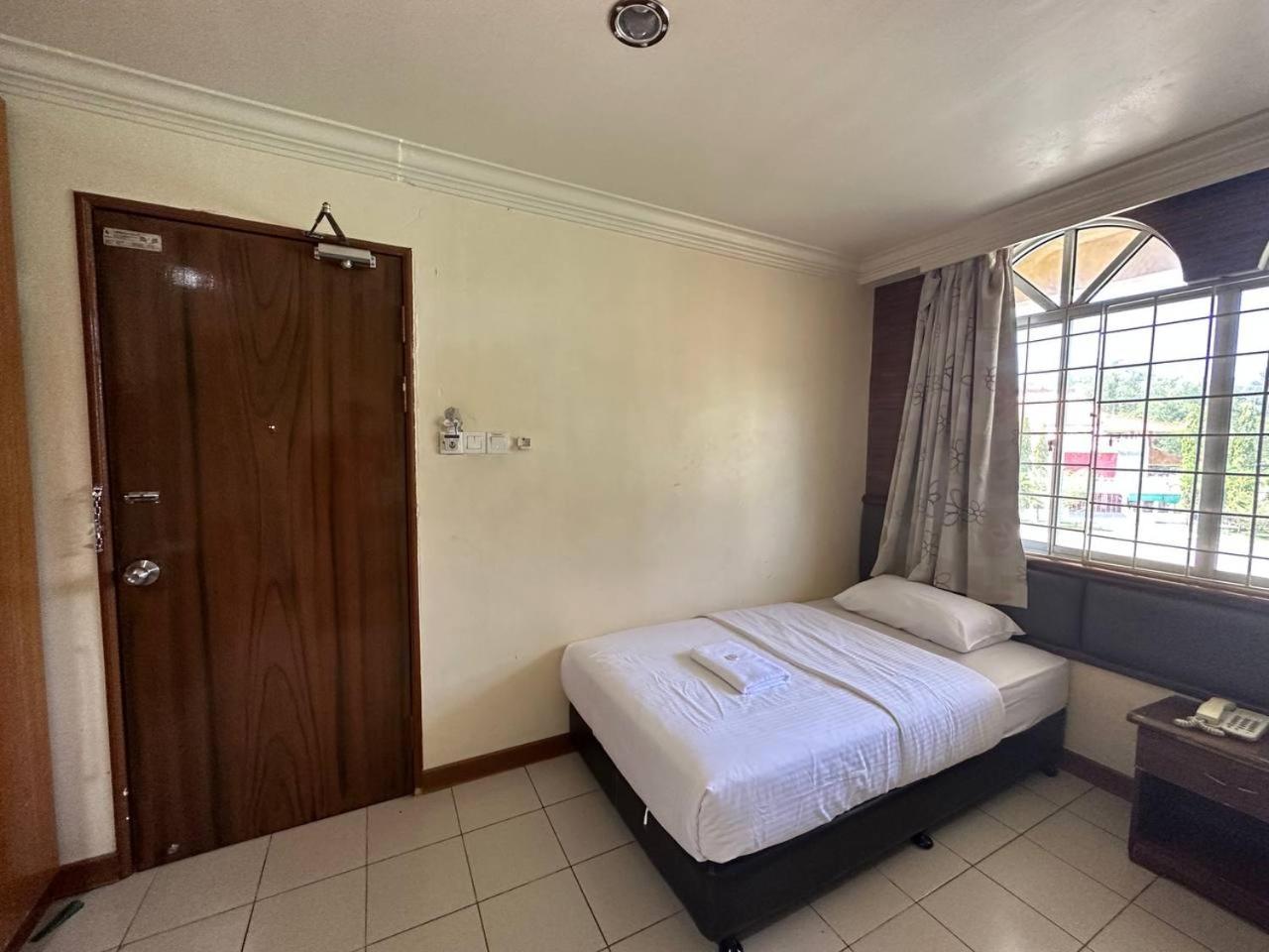Deluxe Twin Room photo 3