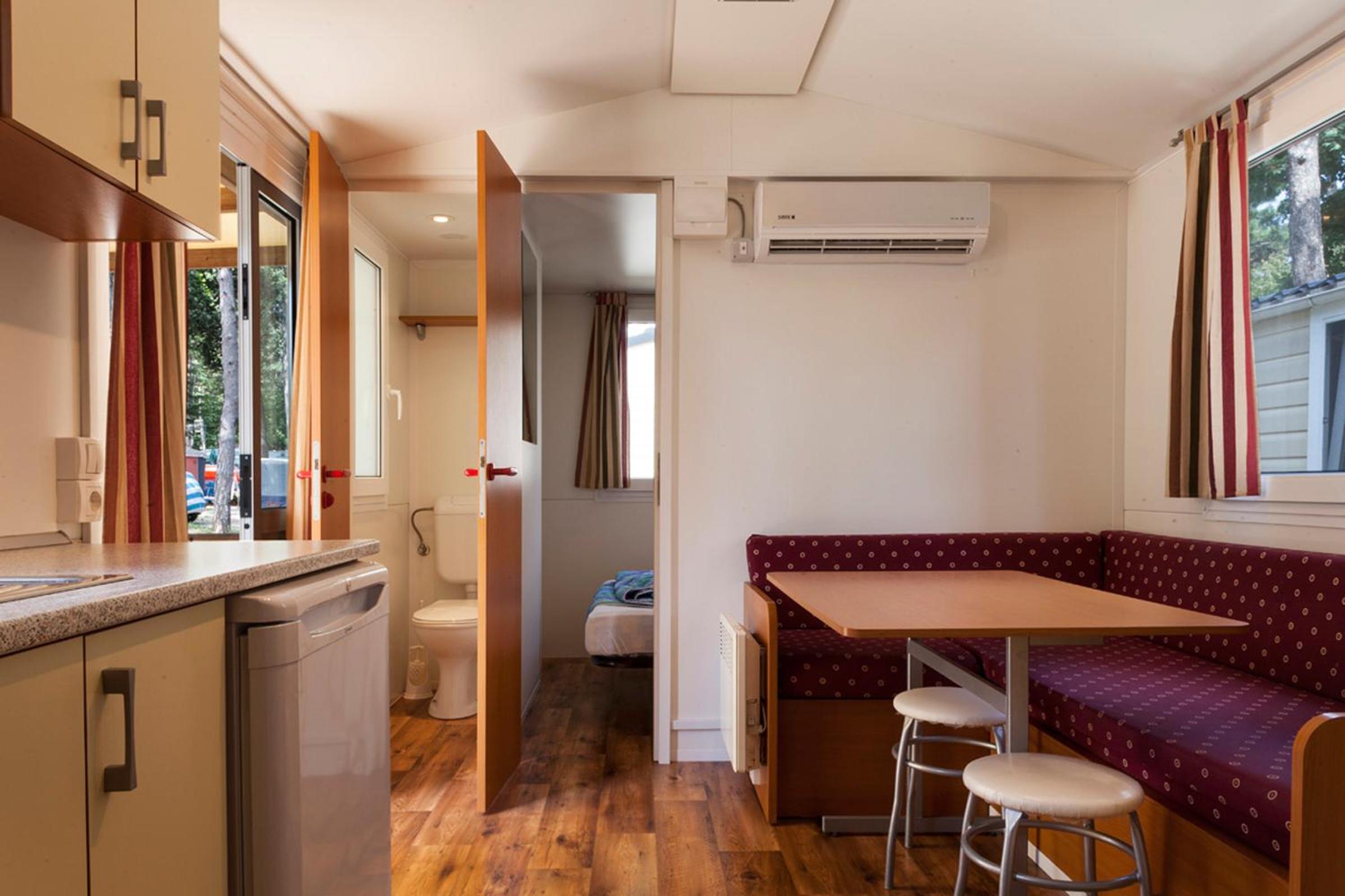 Superior Two-Bedroom Mobile Home (4 Adults) photo 2