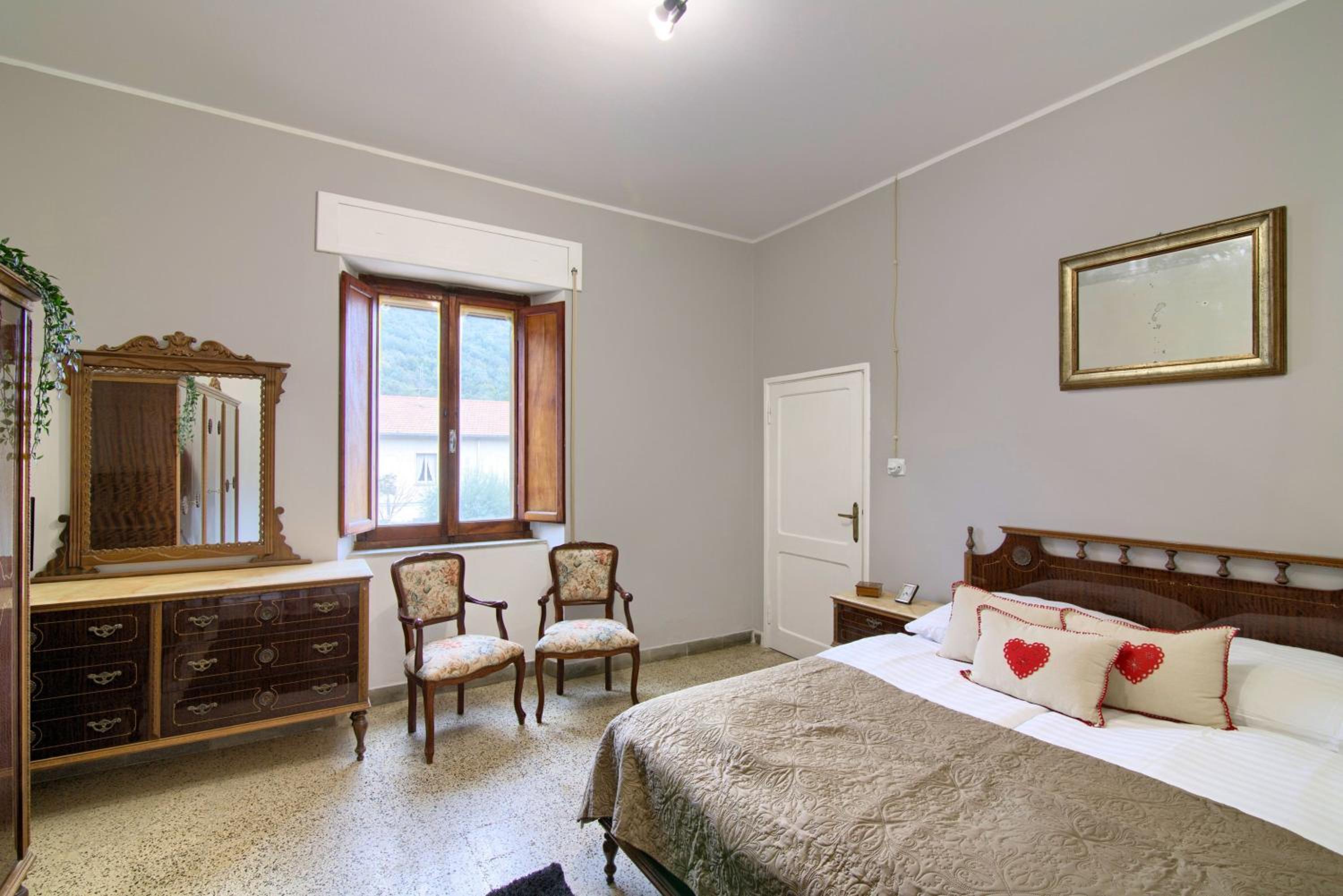 Two-Bedroom House photo 3