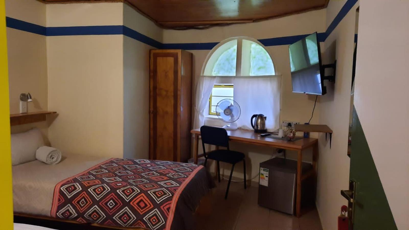 Budget Double or Twin Room photo 2