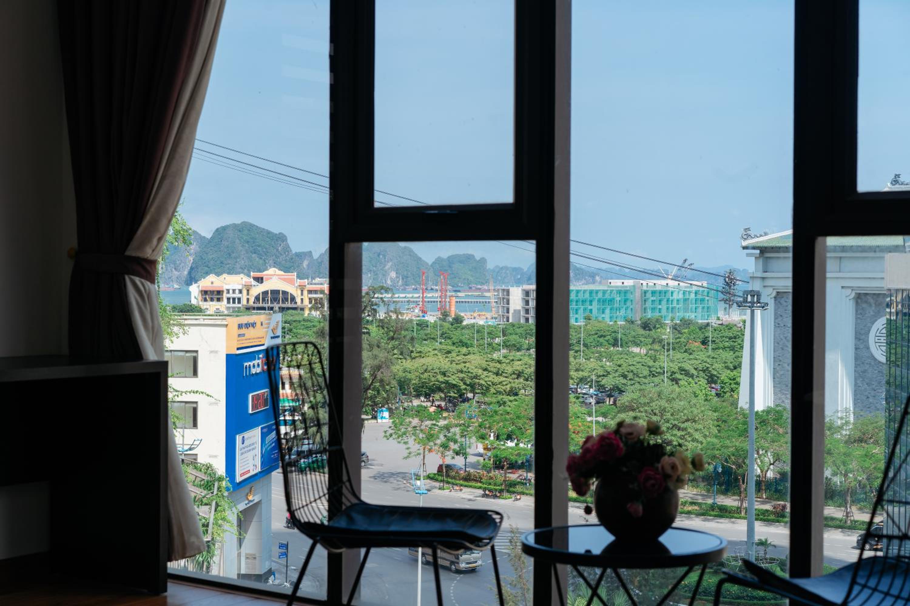 Quadruple Room with Sea View - Photo 7
